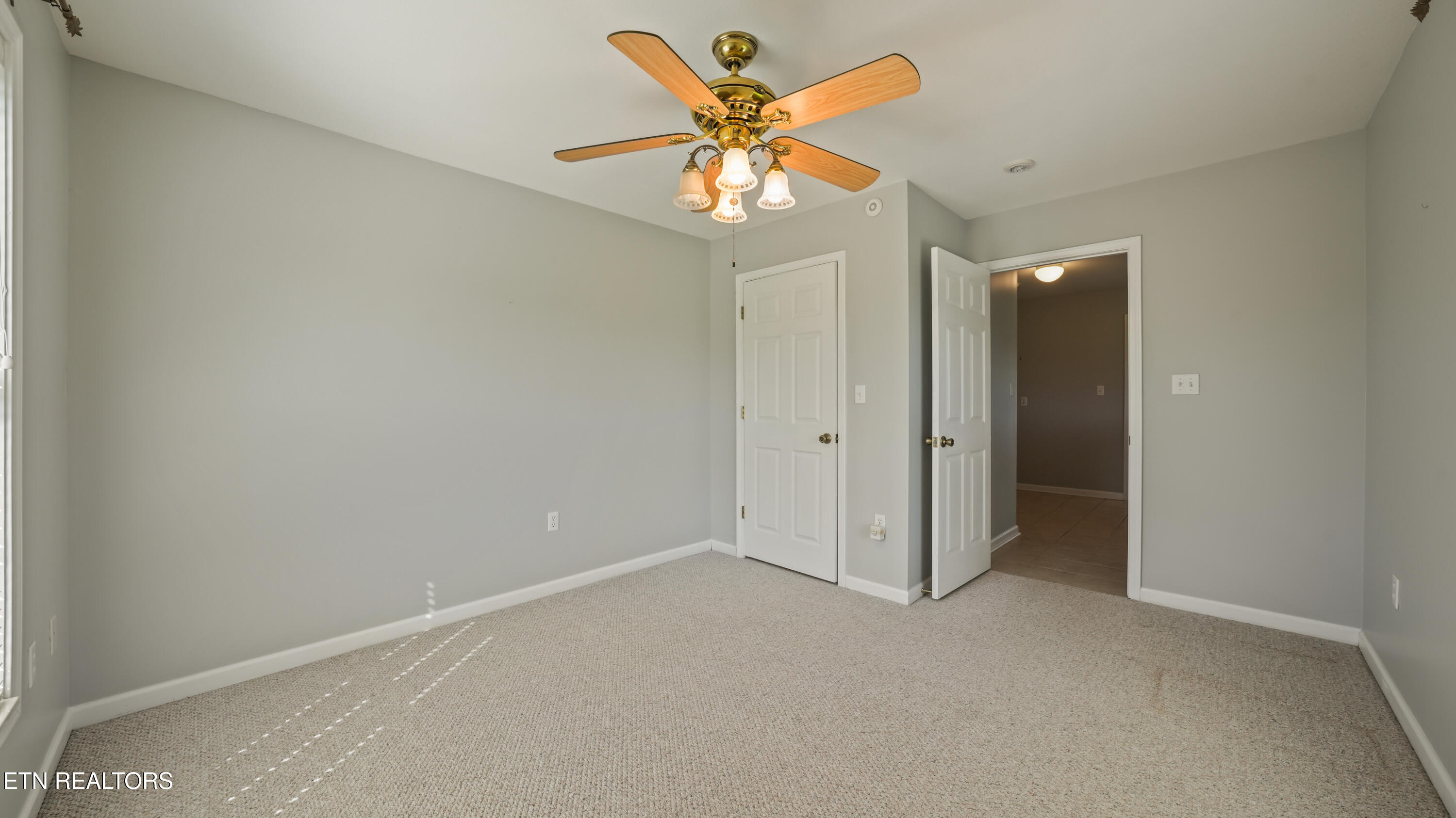 1426 Sparks Lane Sevierville TN 37876