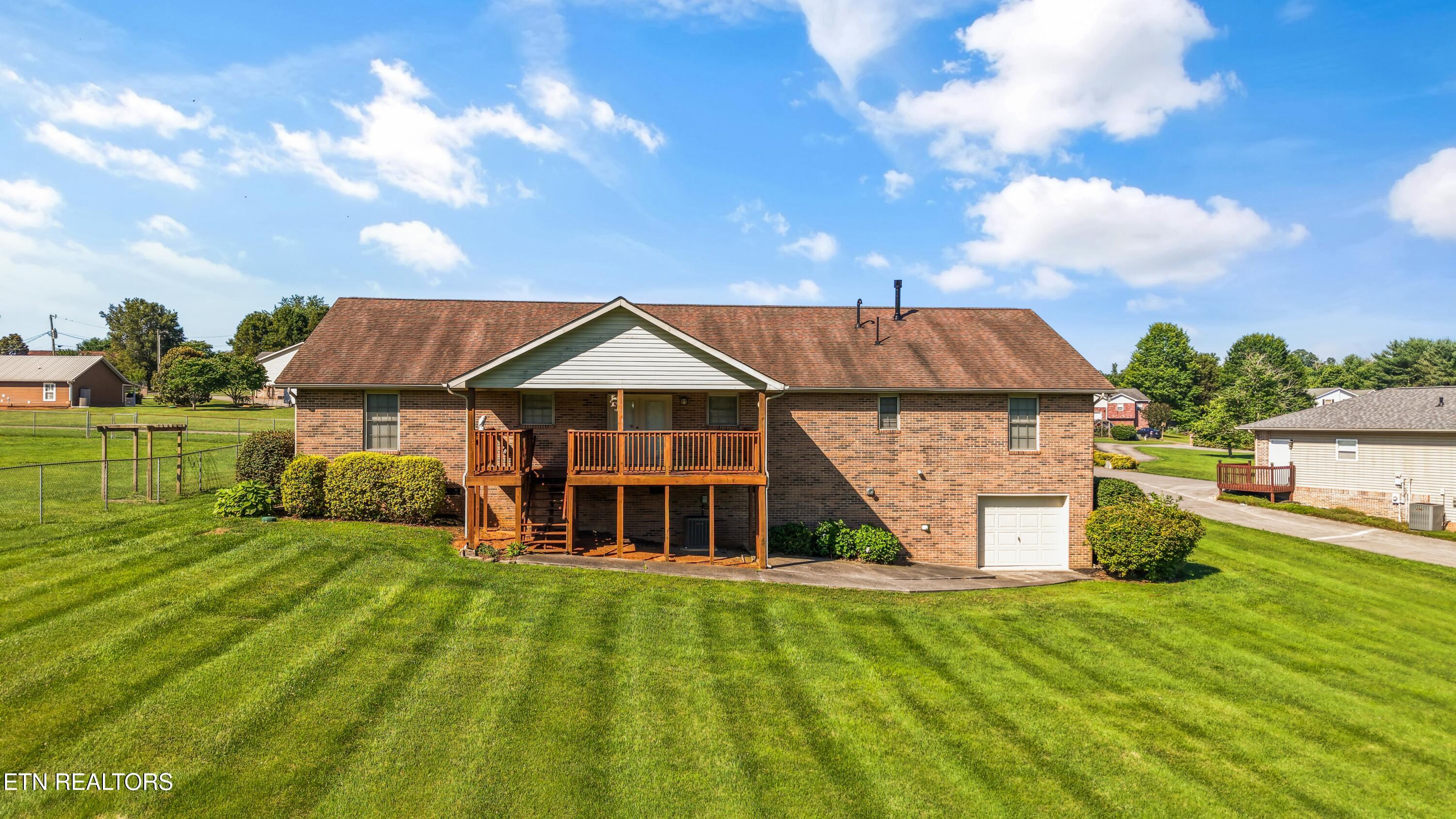 1426 Sparks Lane Sevierville TN 37876