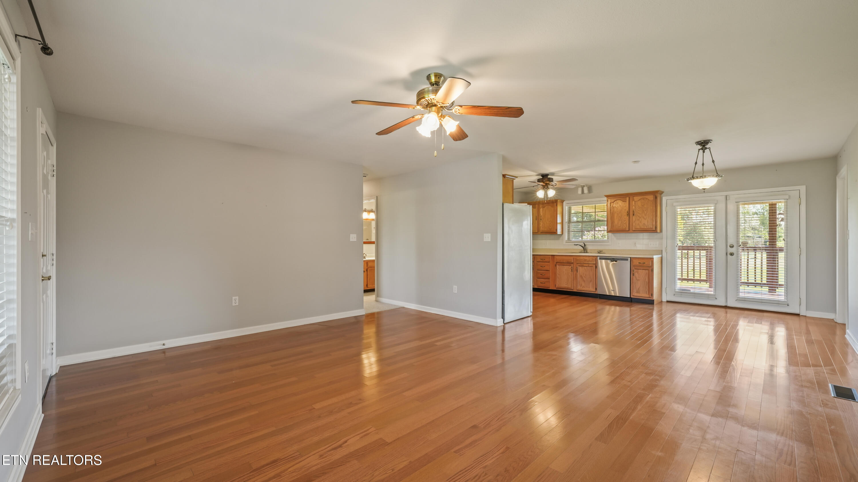 1426 Sparks Lane Sevierville TN 37876