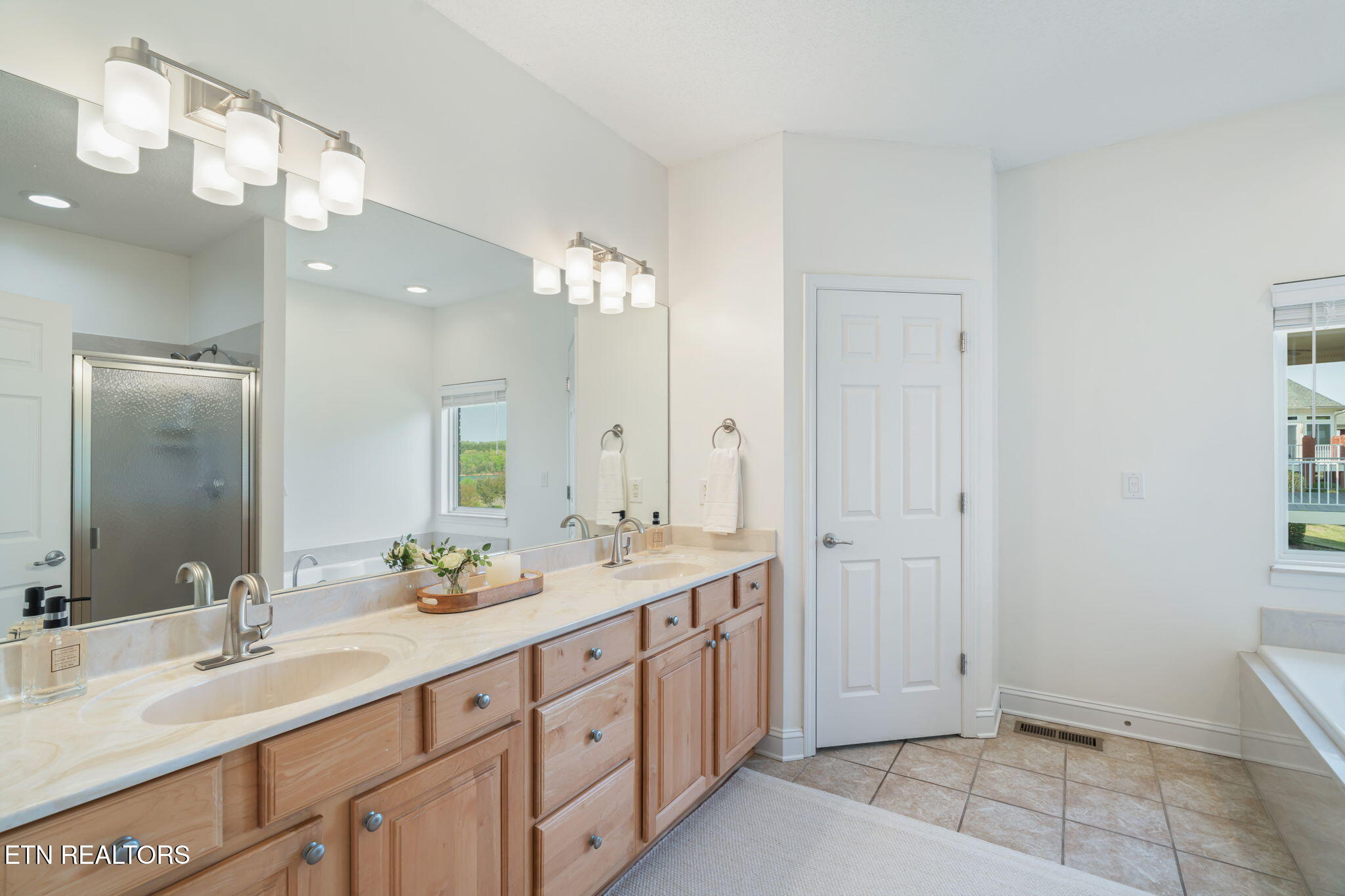 109 Sunali Lane Loudon TN 37774