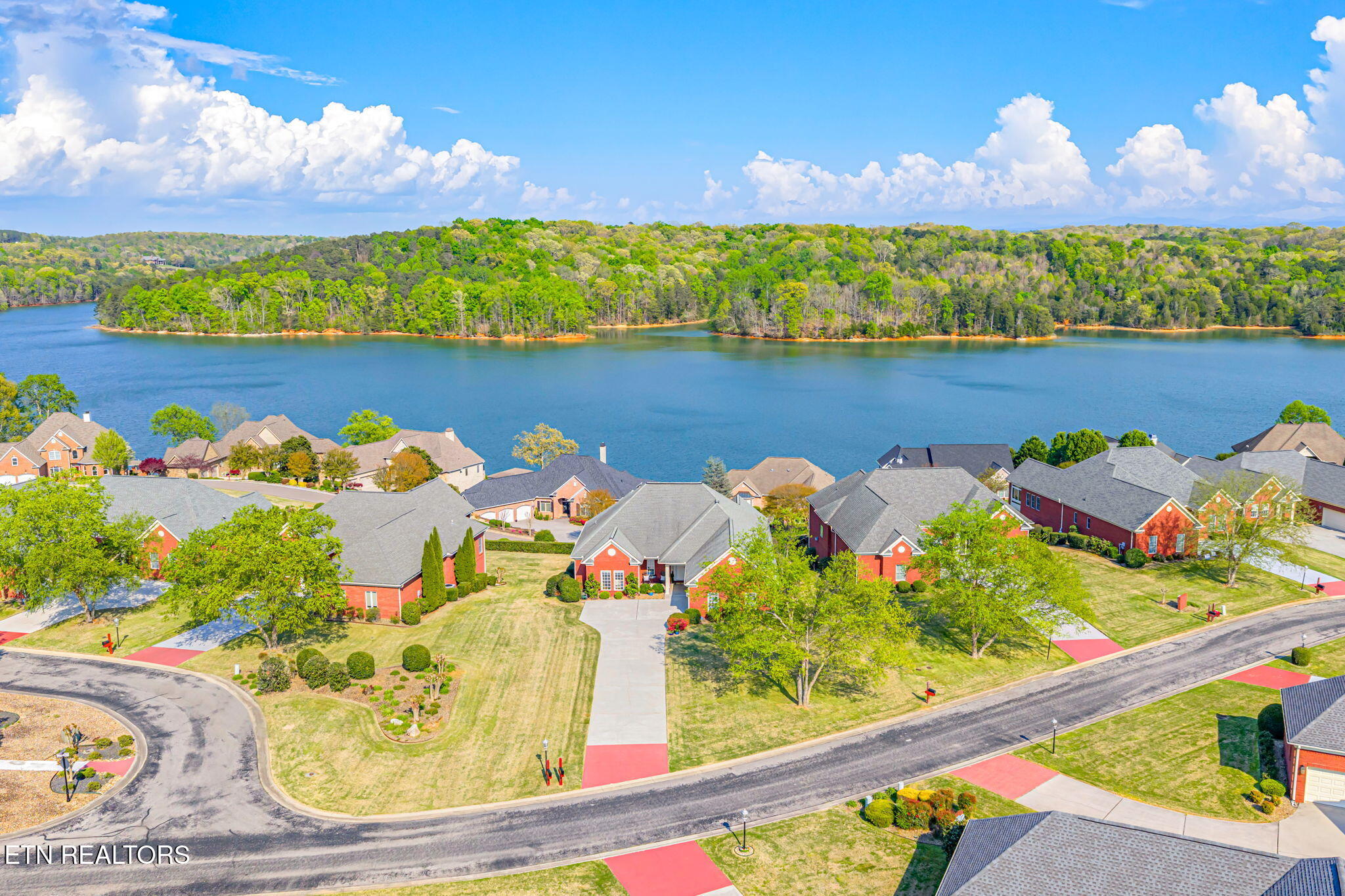 109 Sunali Lane Loudon TN 37774