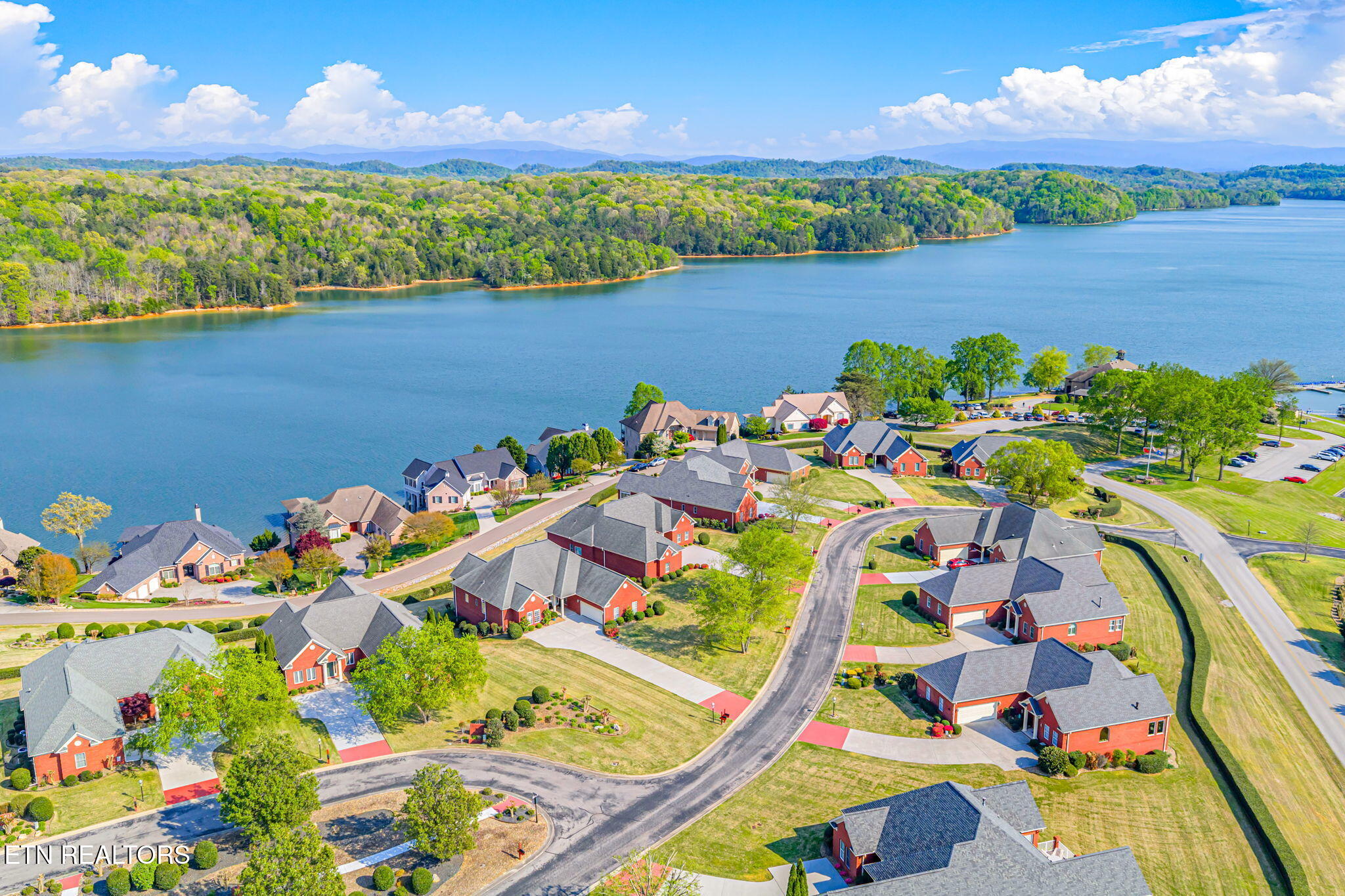 109 Sunali Lane Loudon TN 37774