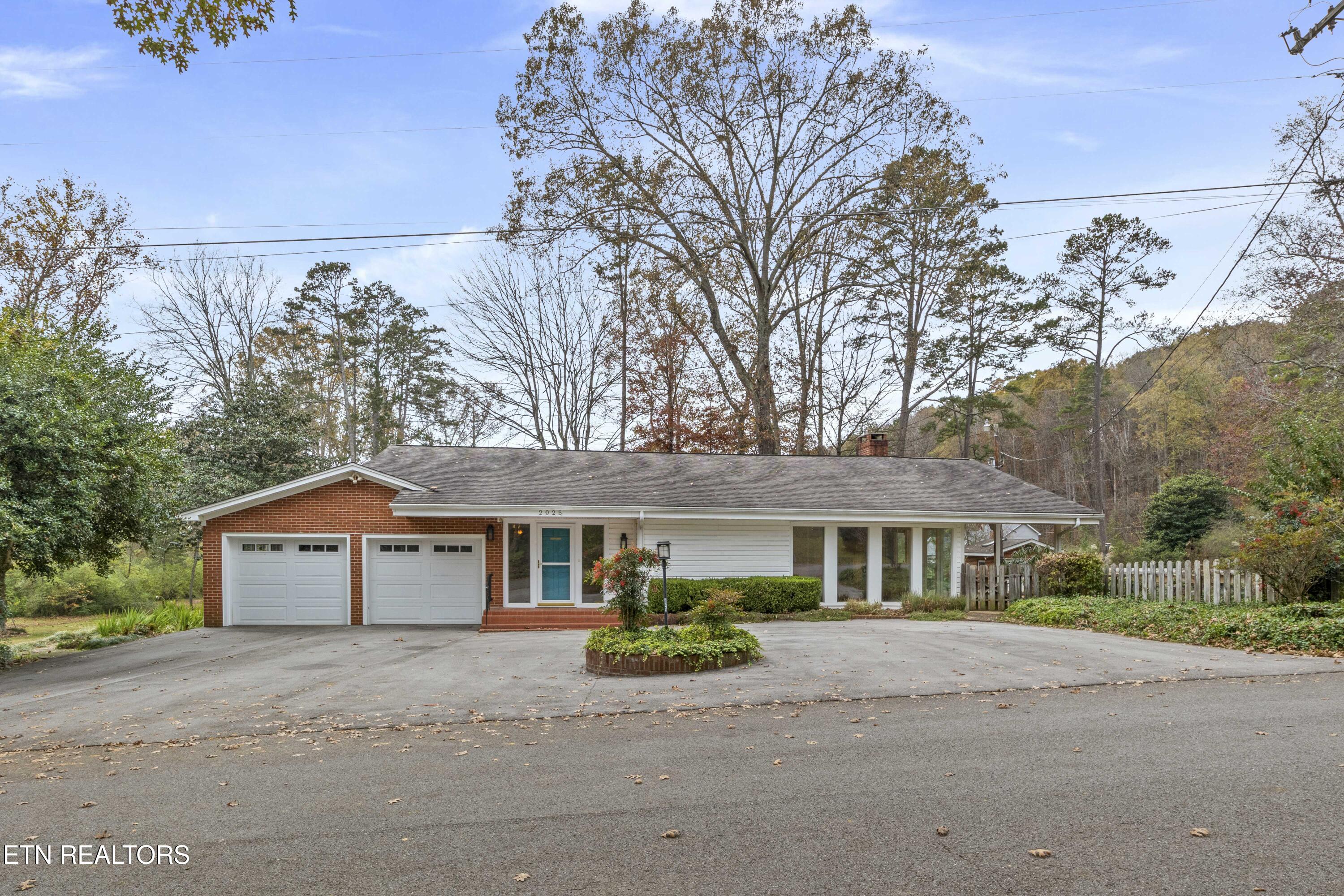 2025 Woodson Drive Knoxville TN 37920