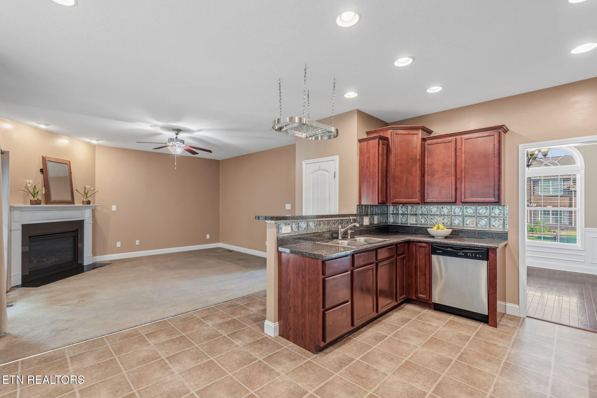 7443 Sparkle Lane Knoxville TN 37931