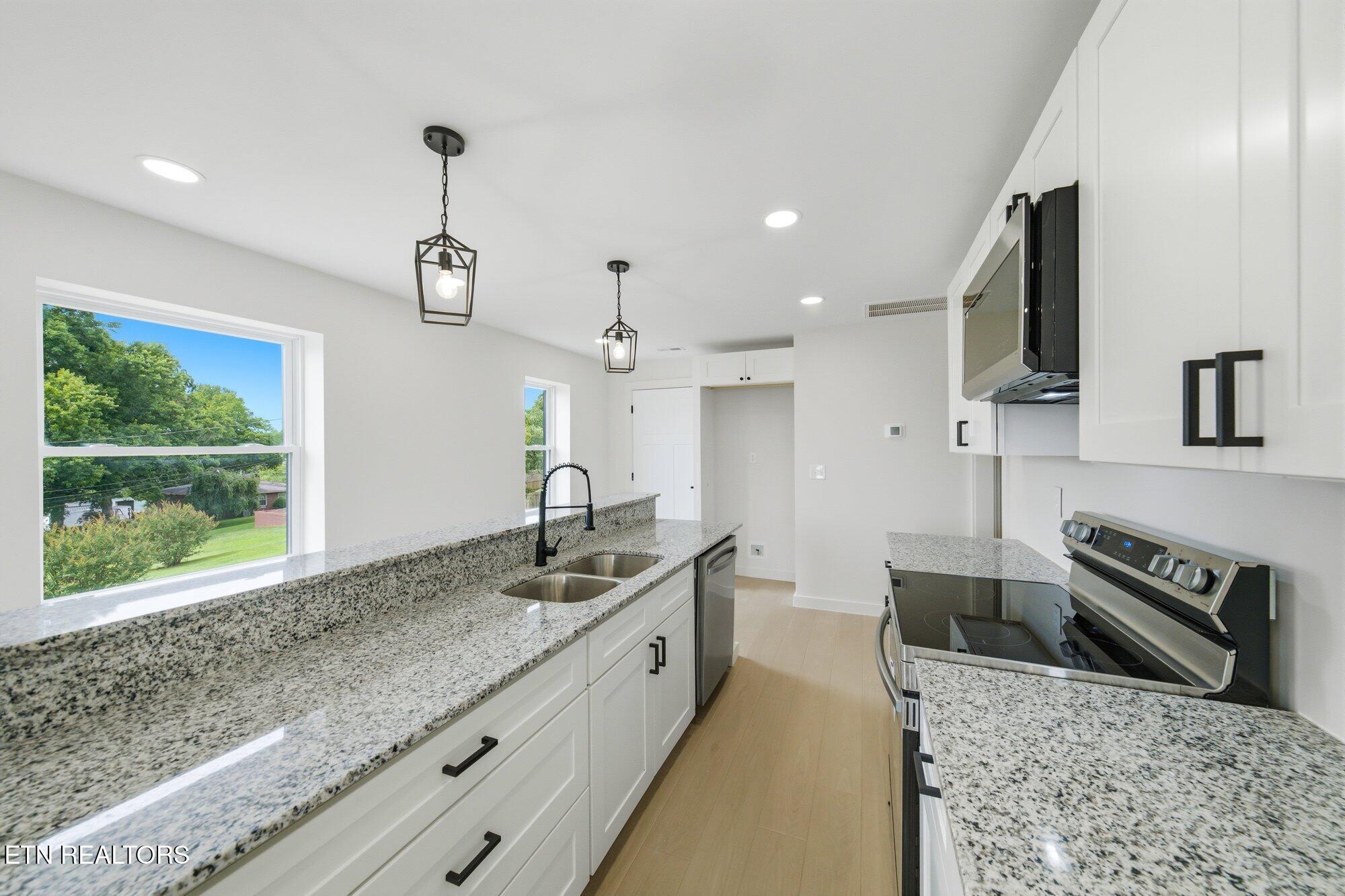 311 W Central Avenue Sweetwater TN 37874