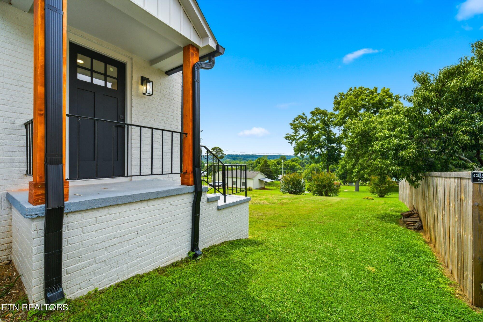 311 W Central Avenue Sweetwater TN 37874