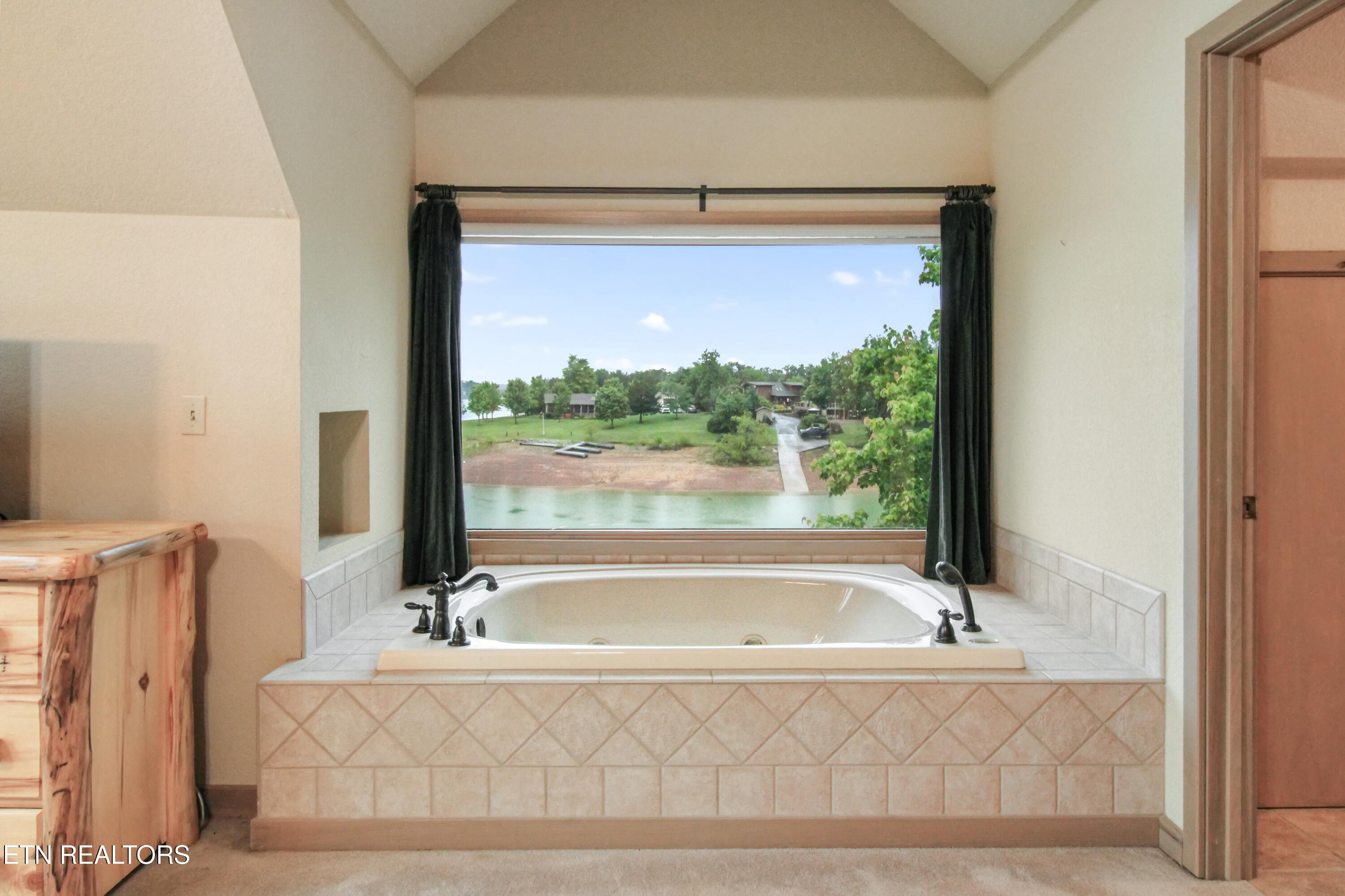 2101 Cecil Lane Sevierville TN 37876