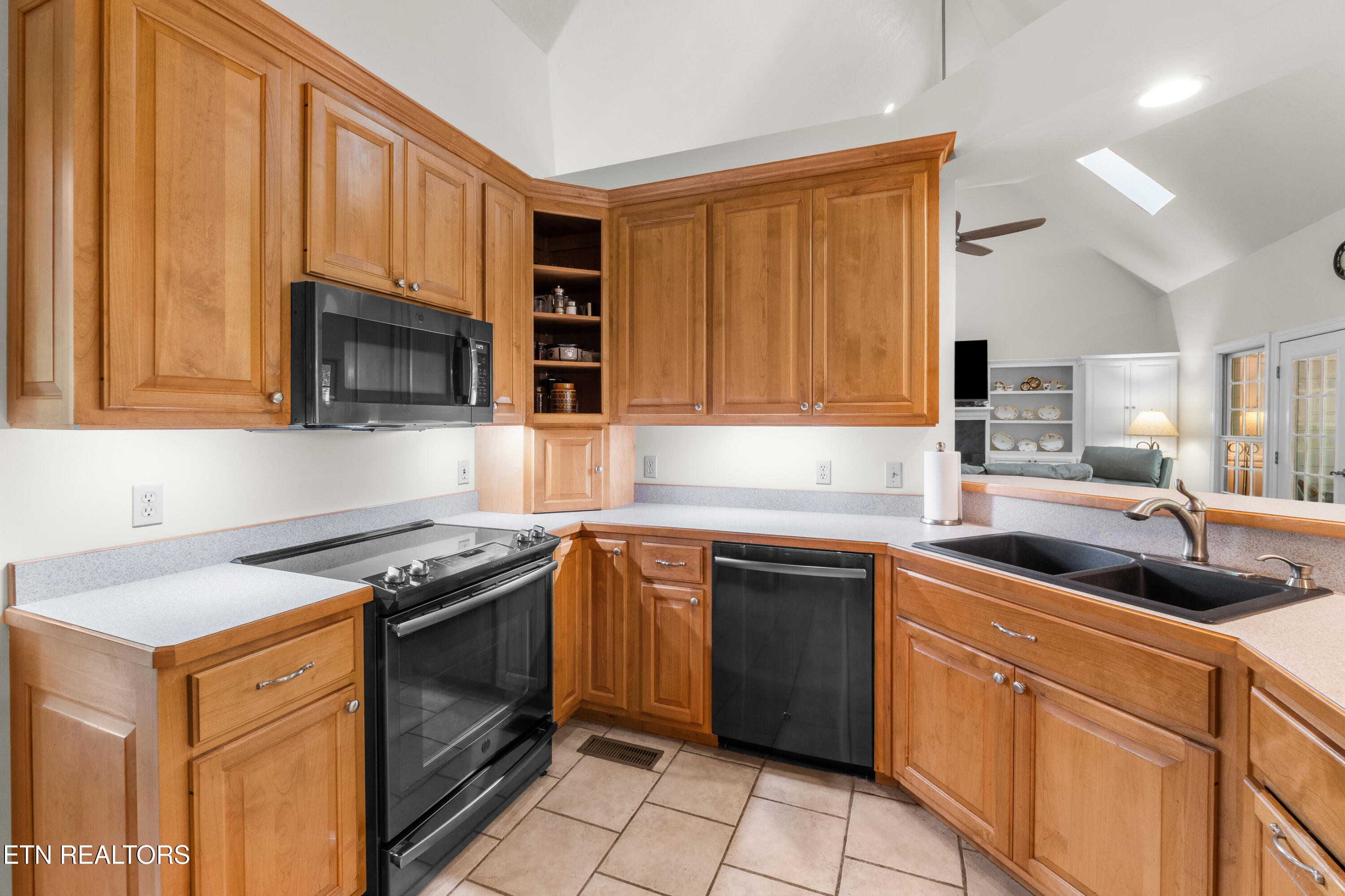 736 Blue Beech Drive Maryville TN 37803