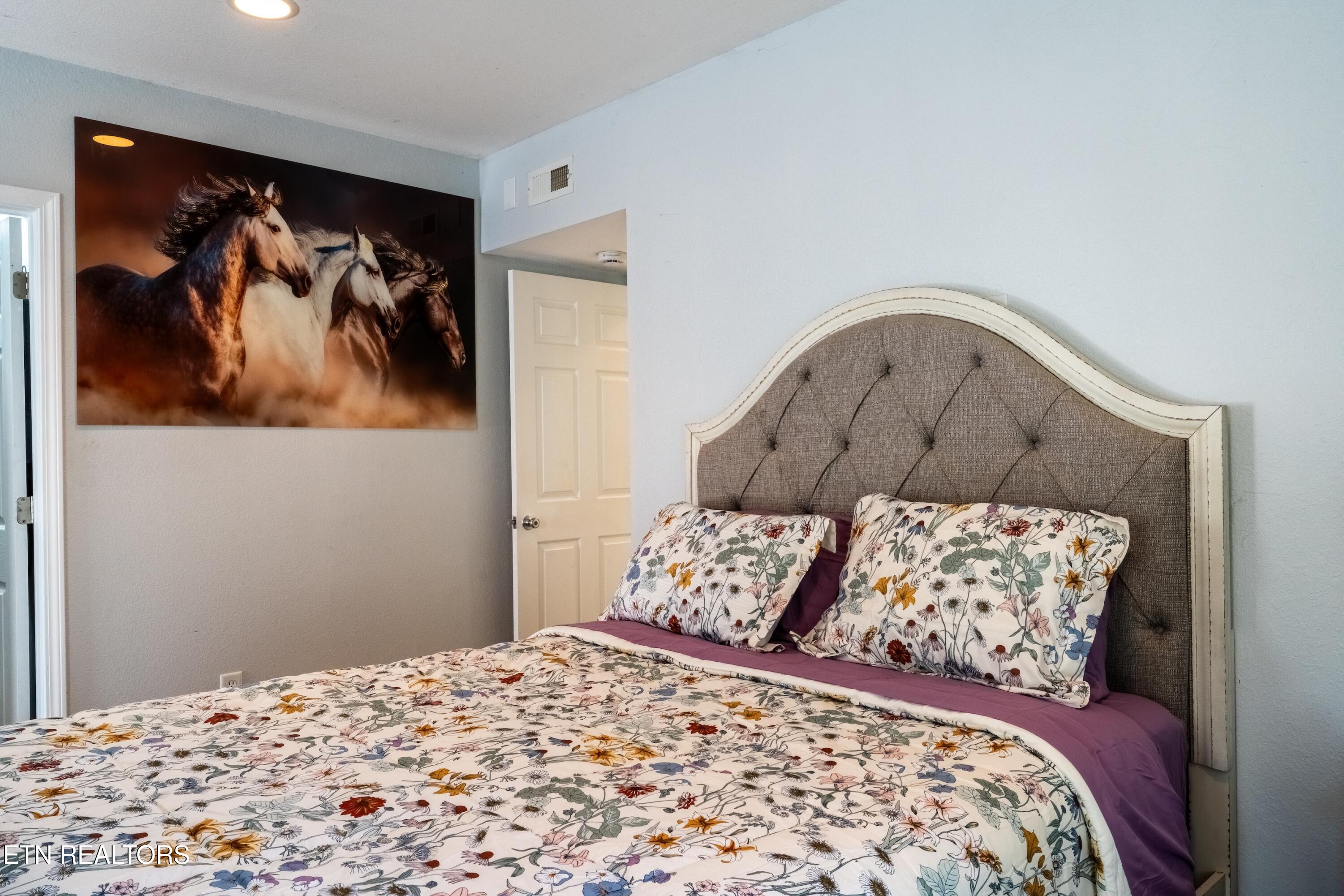 1225 Paradise Lane Dandridge TN 37725