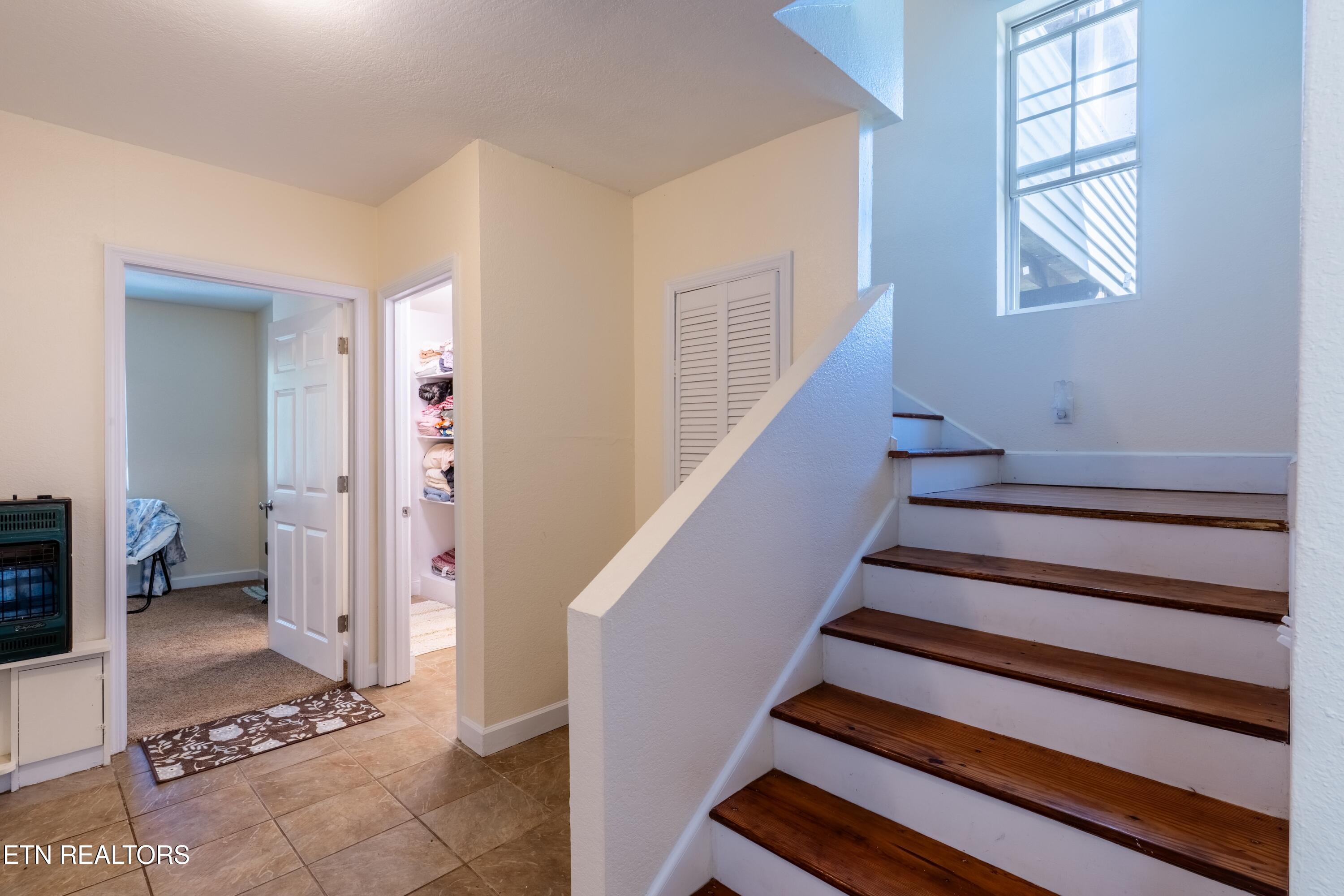 1225 Paradise Lane Dandridge TN 37725