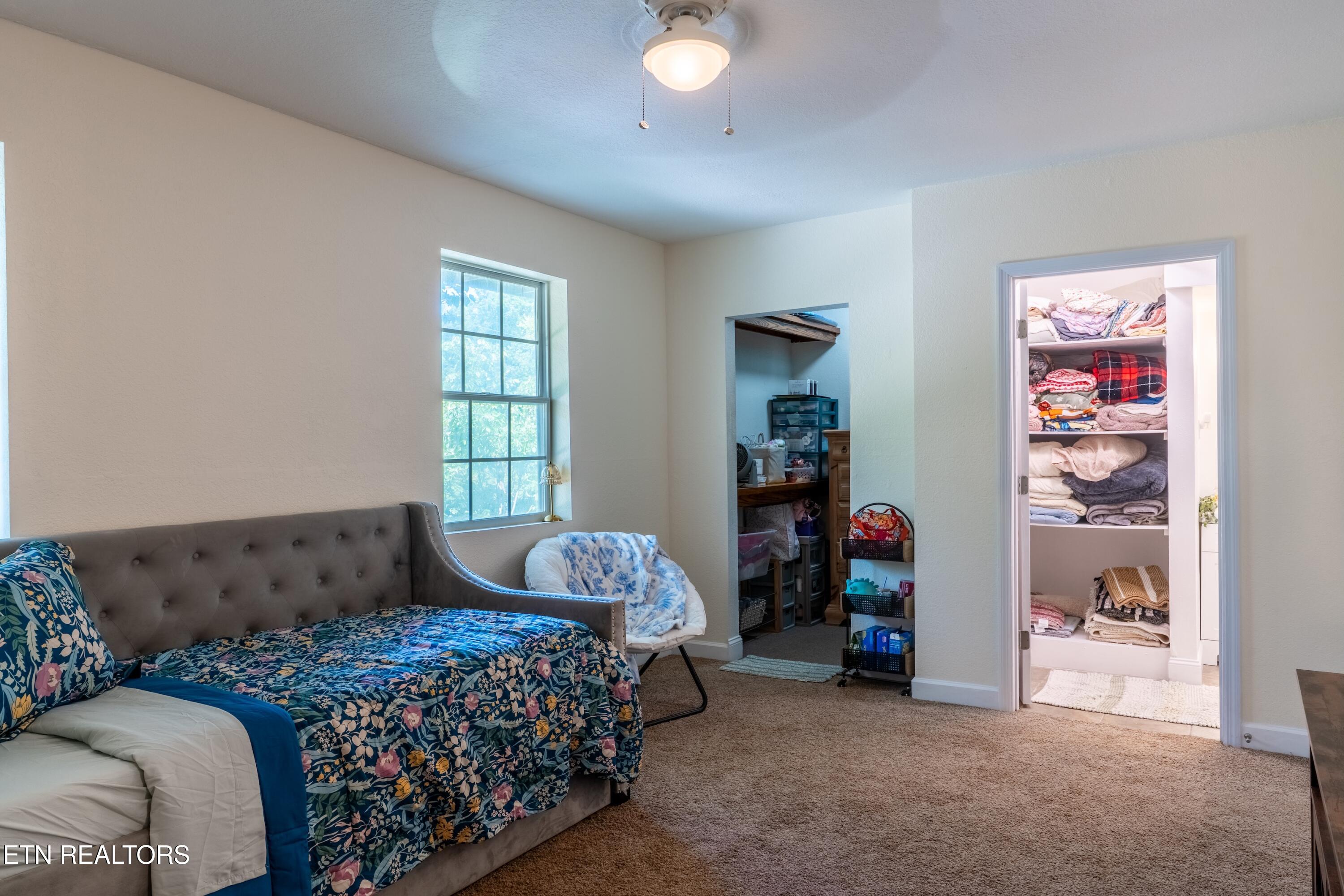 1225 Paradise Lane Dandridge TN 37725