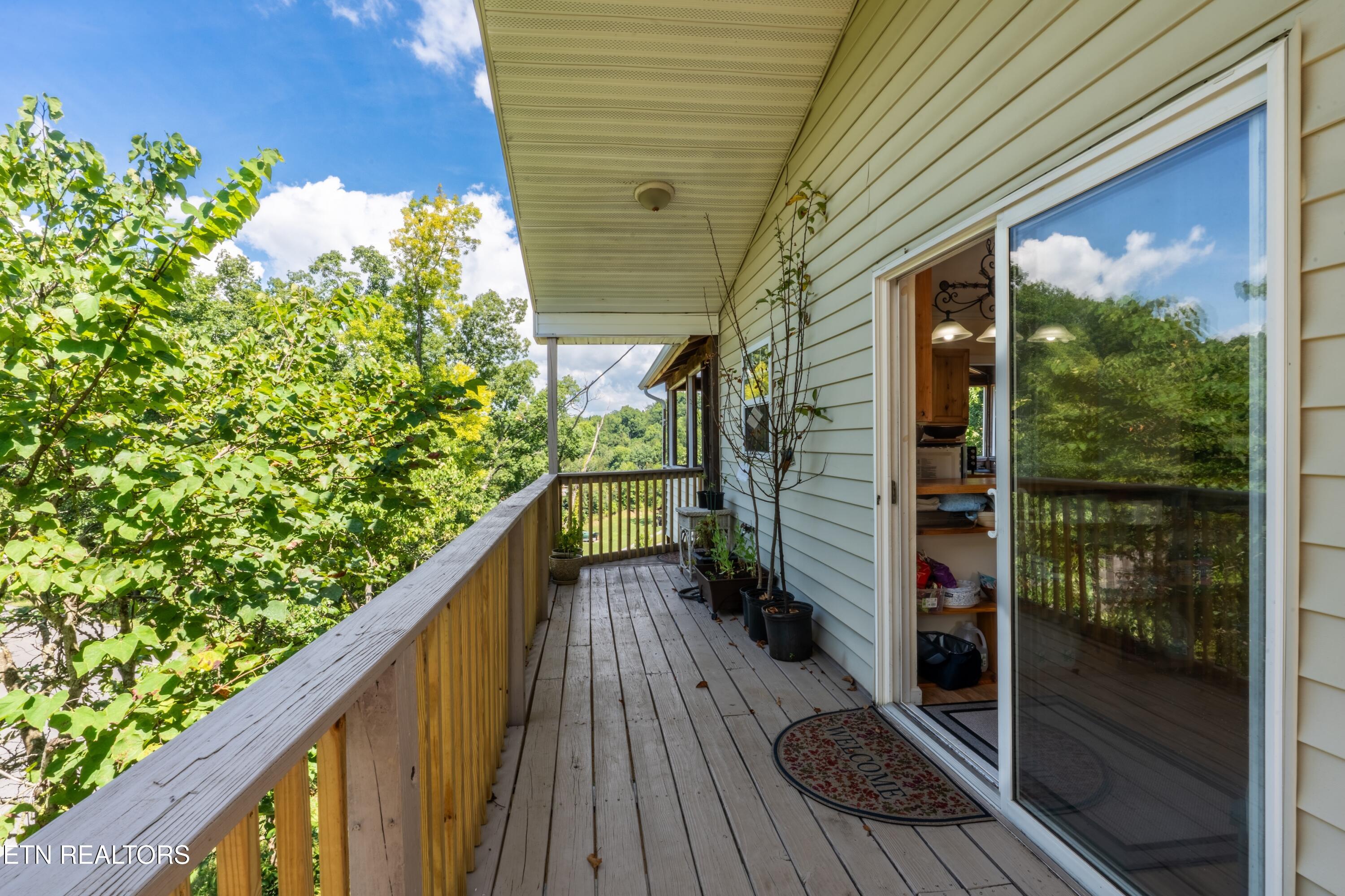 1225 Paradise Lane Dandridge TN 37725