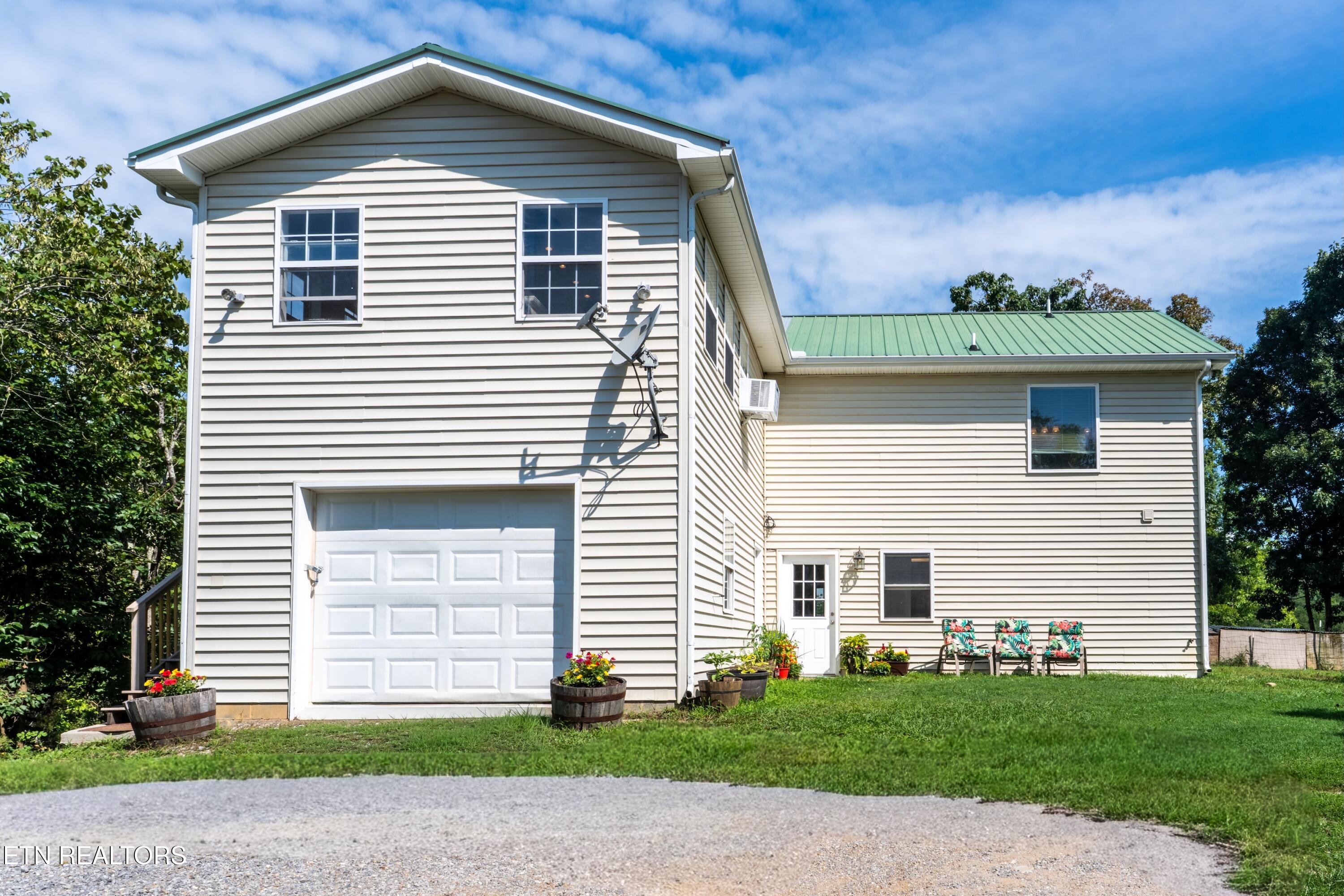 1225 Paradise Lane Dandridge TN 37725