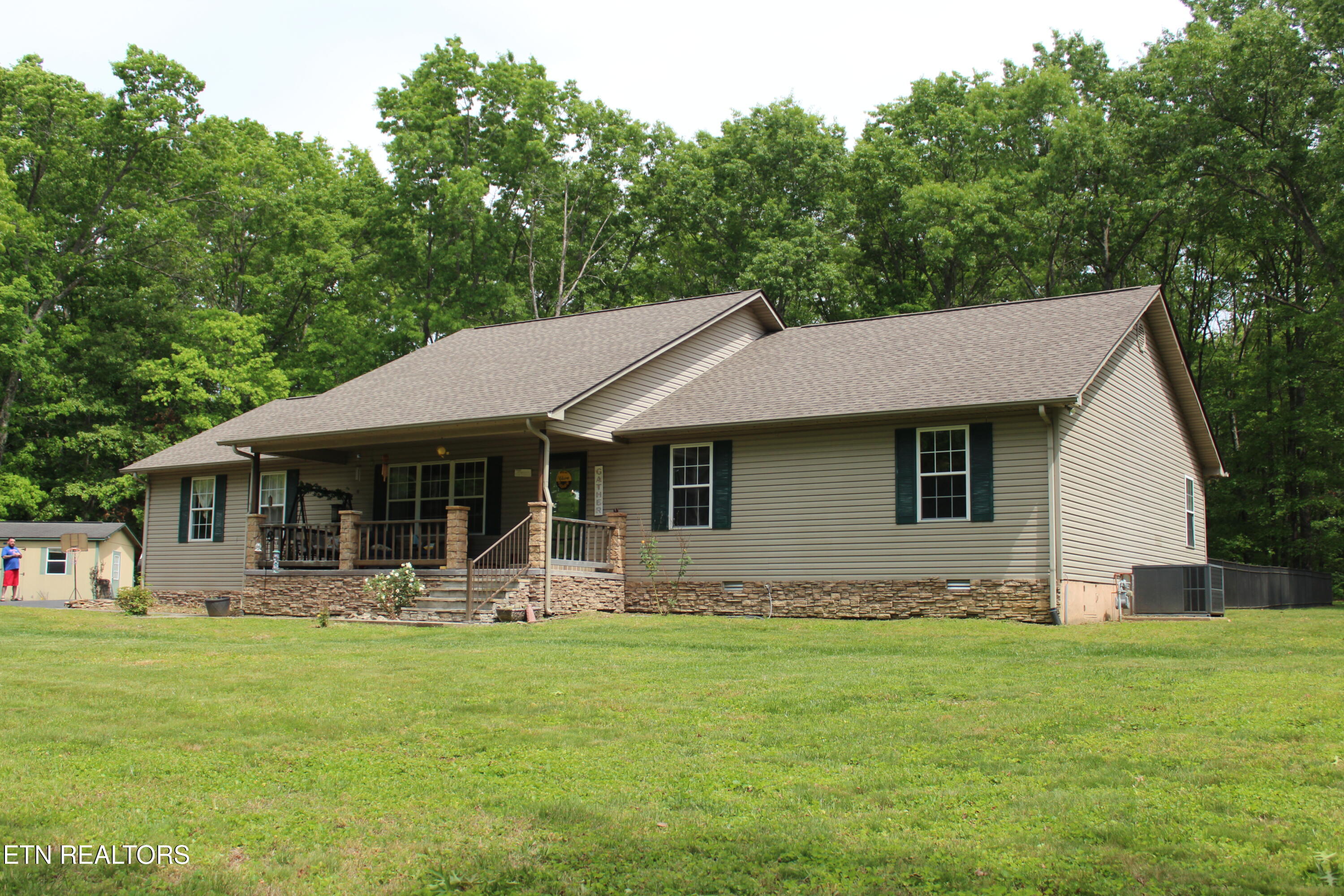 201 Hillsway Crossville TN 38555
