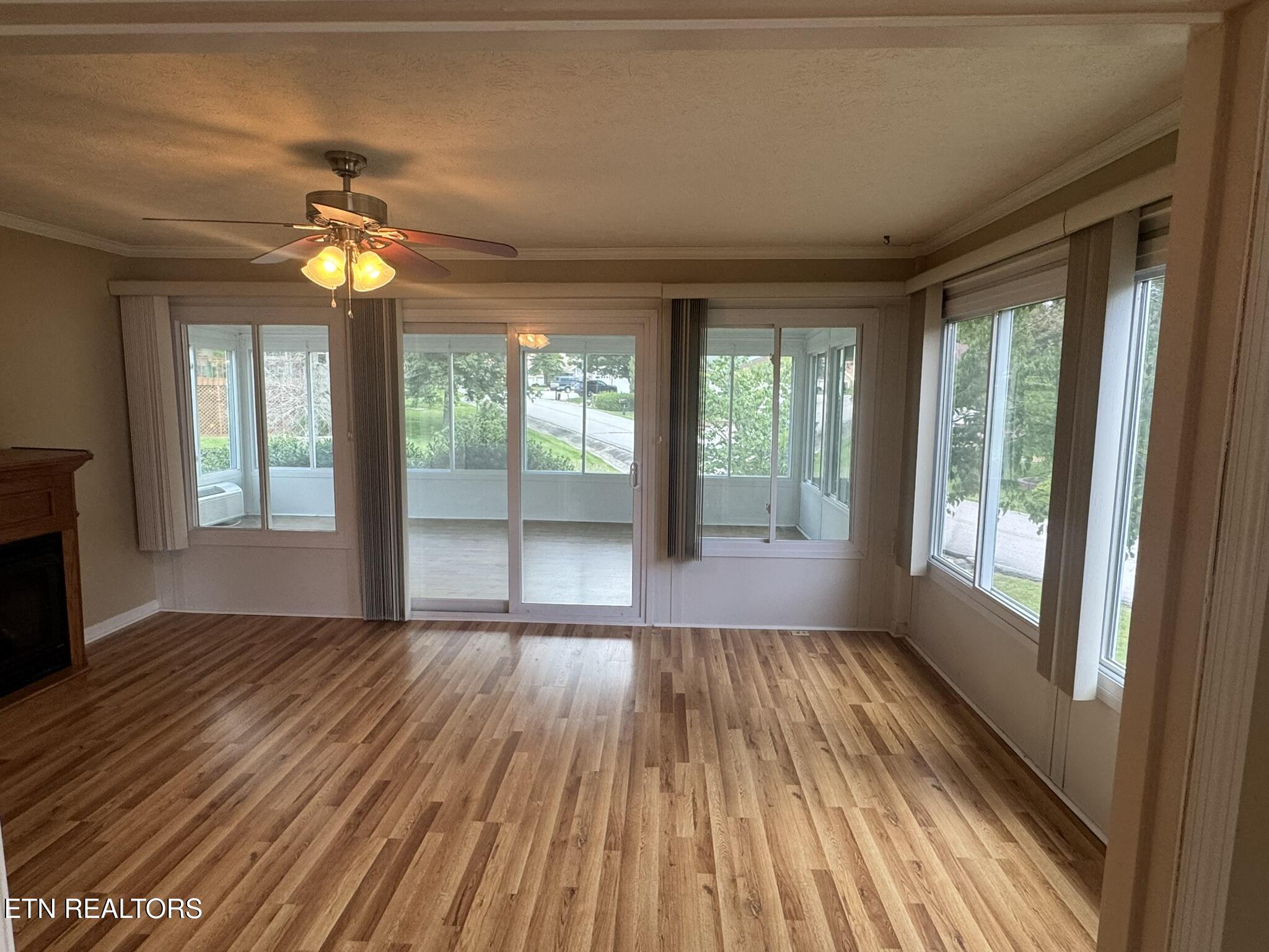35 Hawthorn Loop Crossville TN 38555