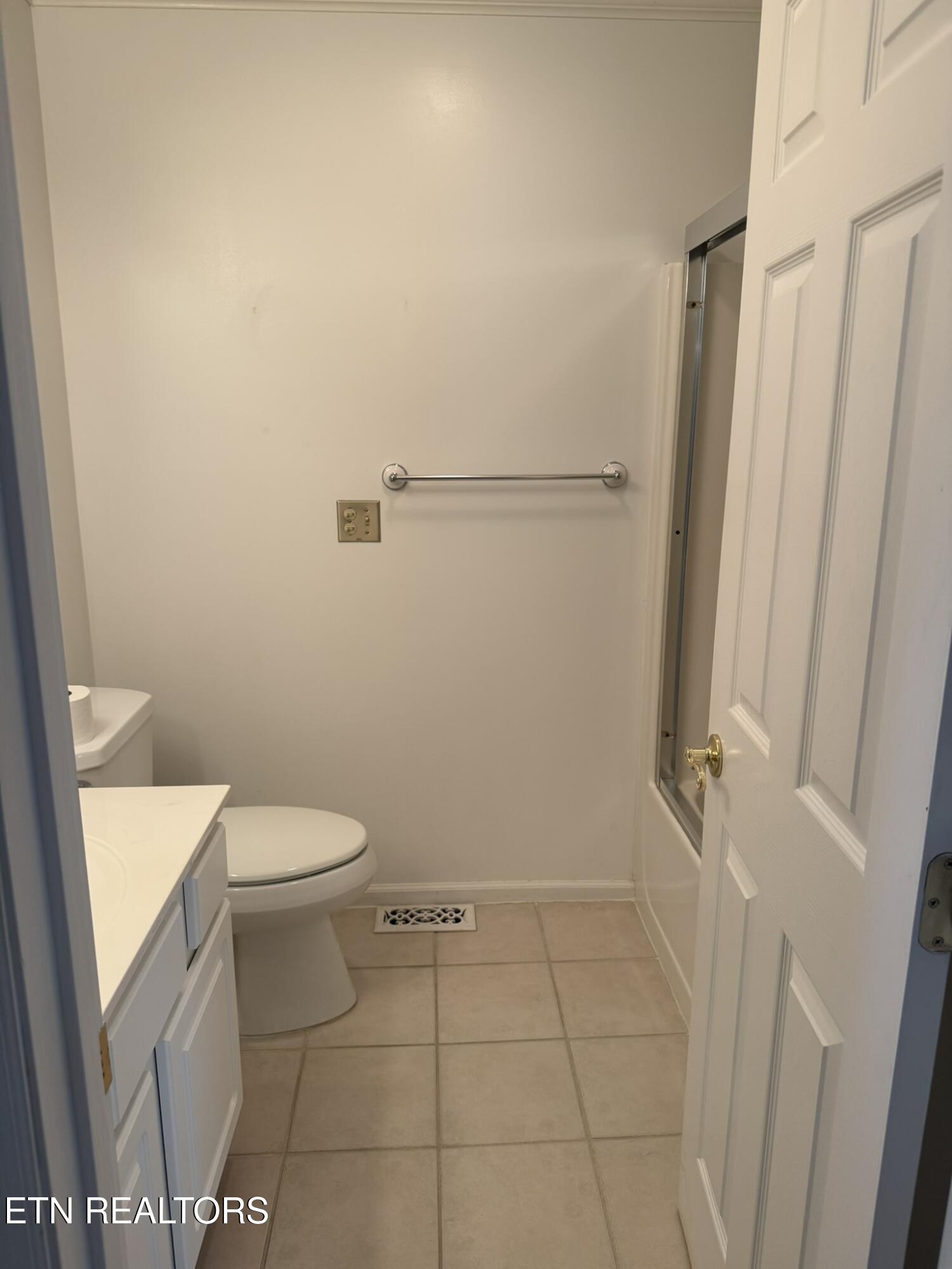 35 Hawthorn Loop Crossville TN 38555