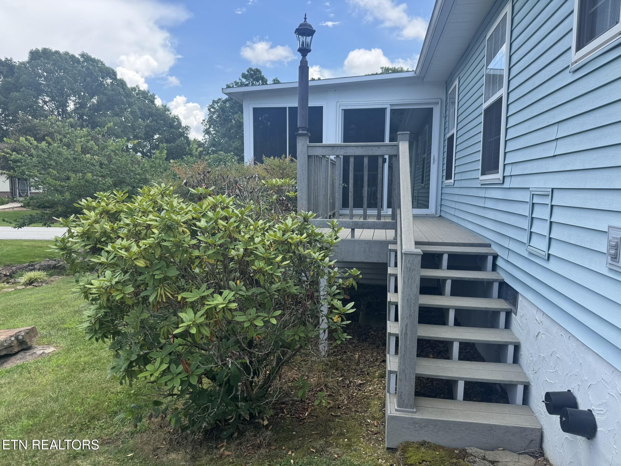 35 Hawthorn Loop Crossville TN 38555