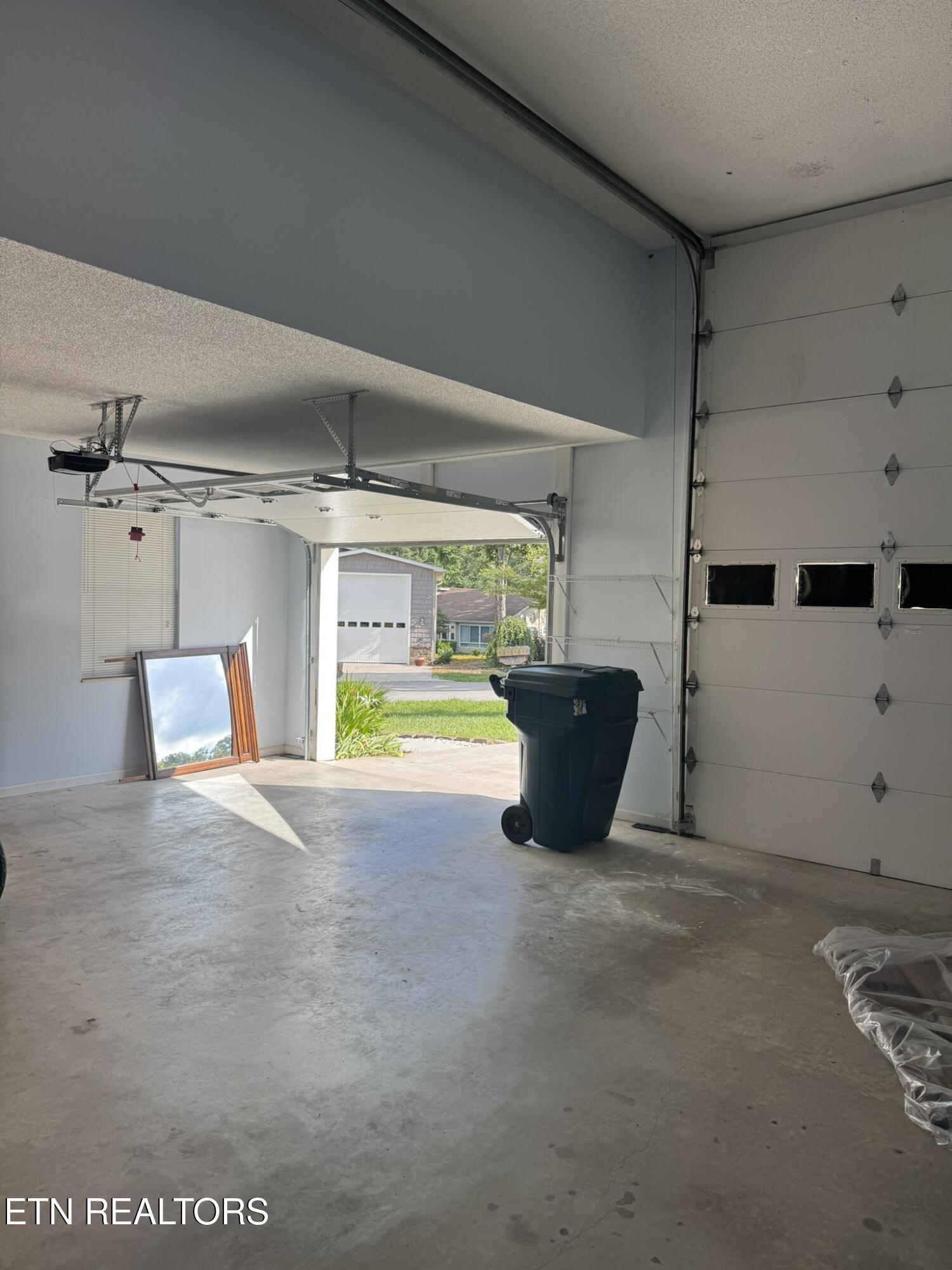 35 Hawthorn Loop Crossville TN 38555