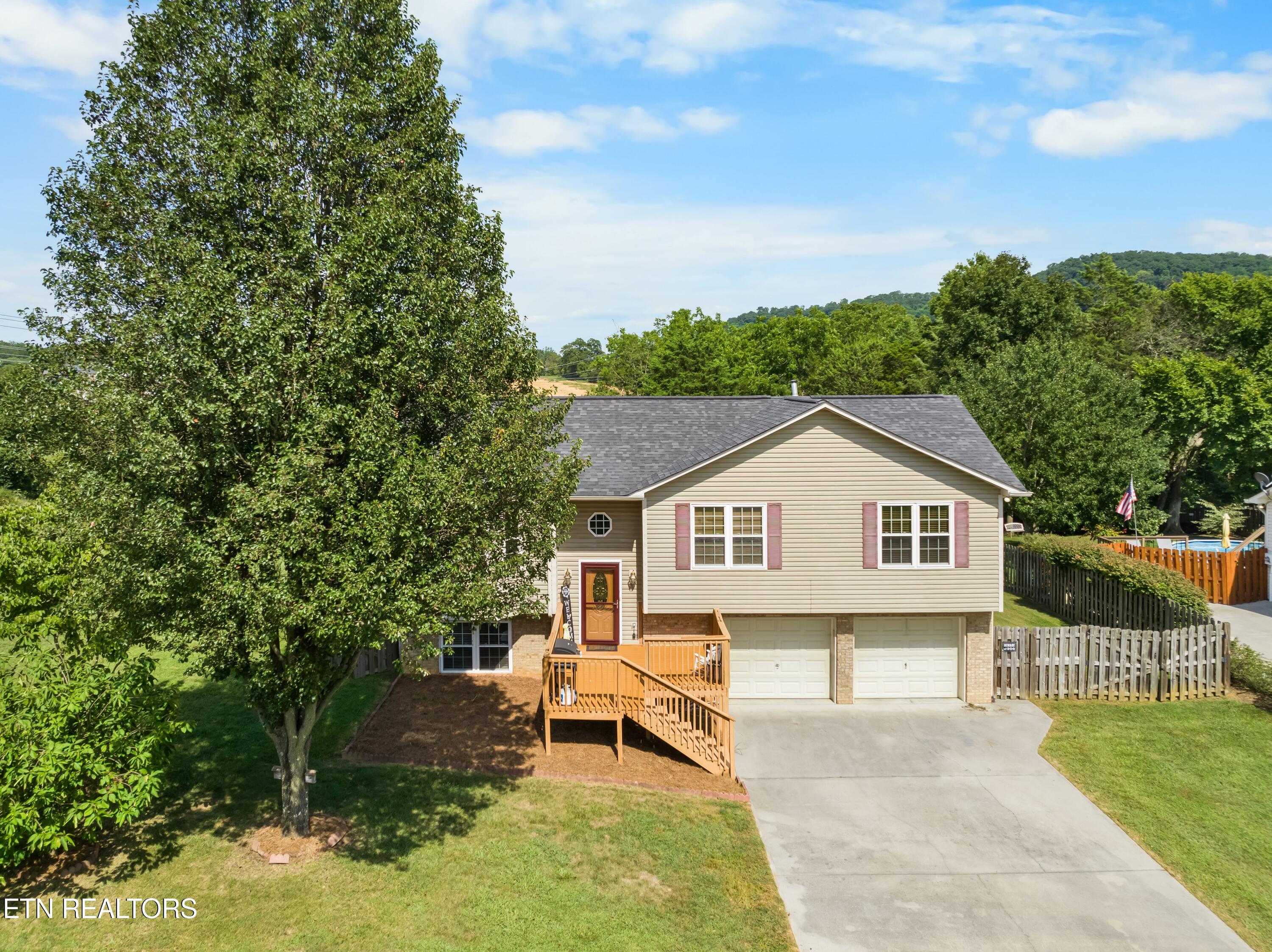 6844 Rambling Brooks Lane Knoxville TN 37918