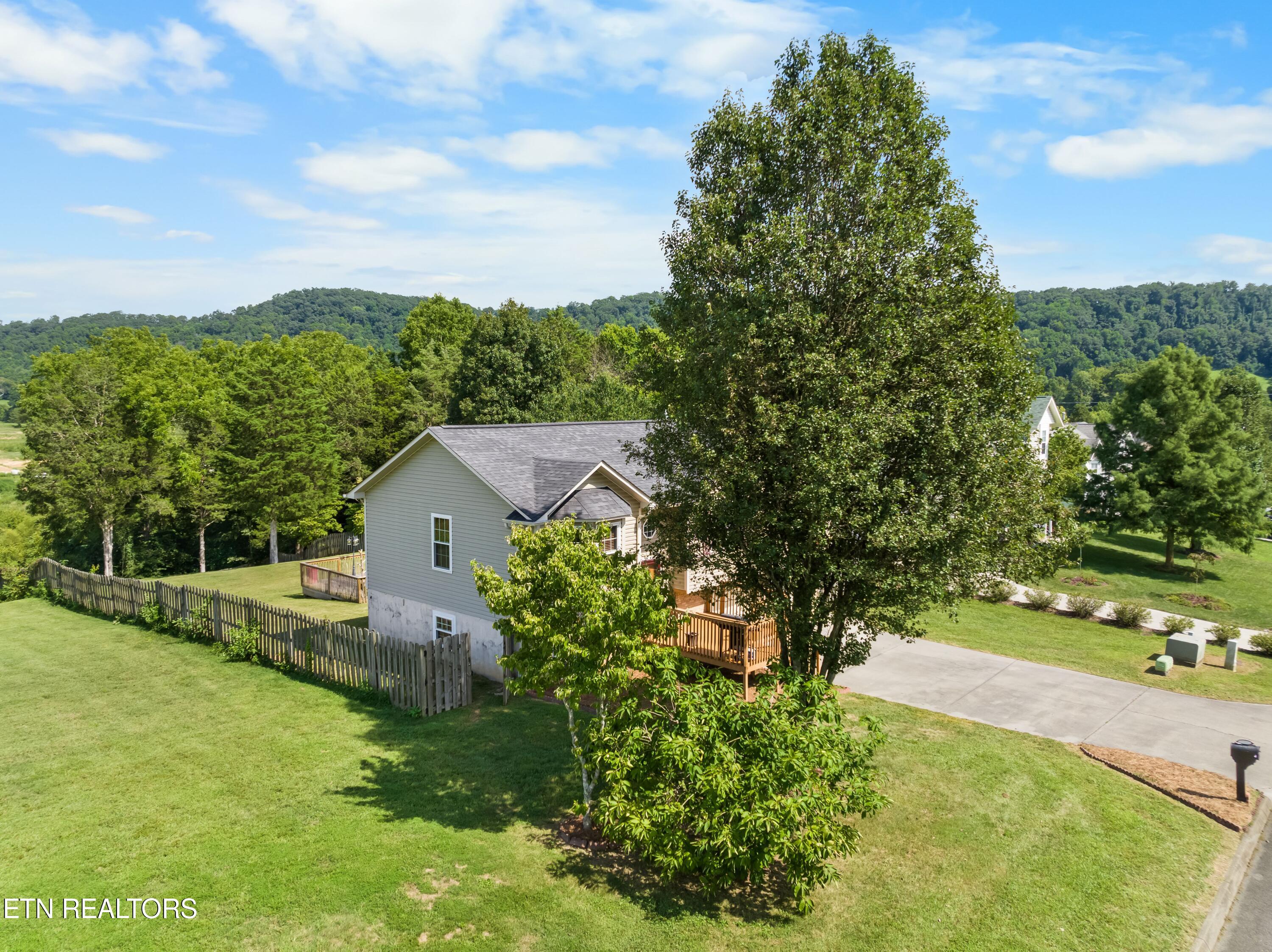 6844 Rambling Brooks Lane Knoxville TN 37918