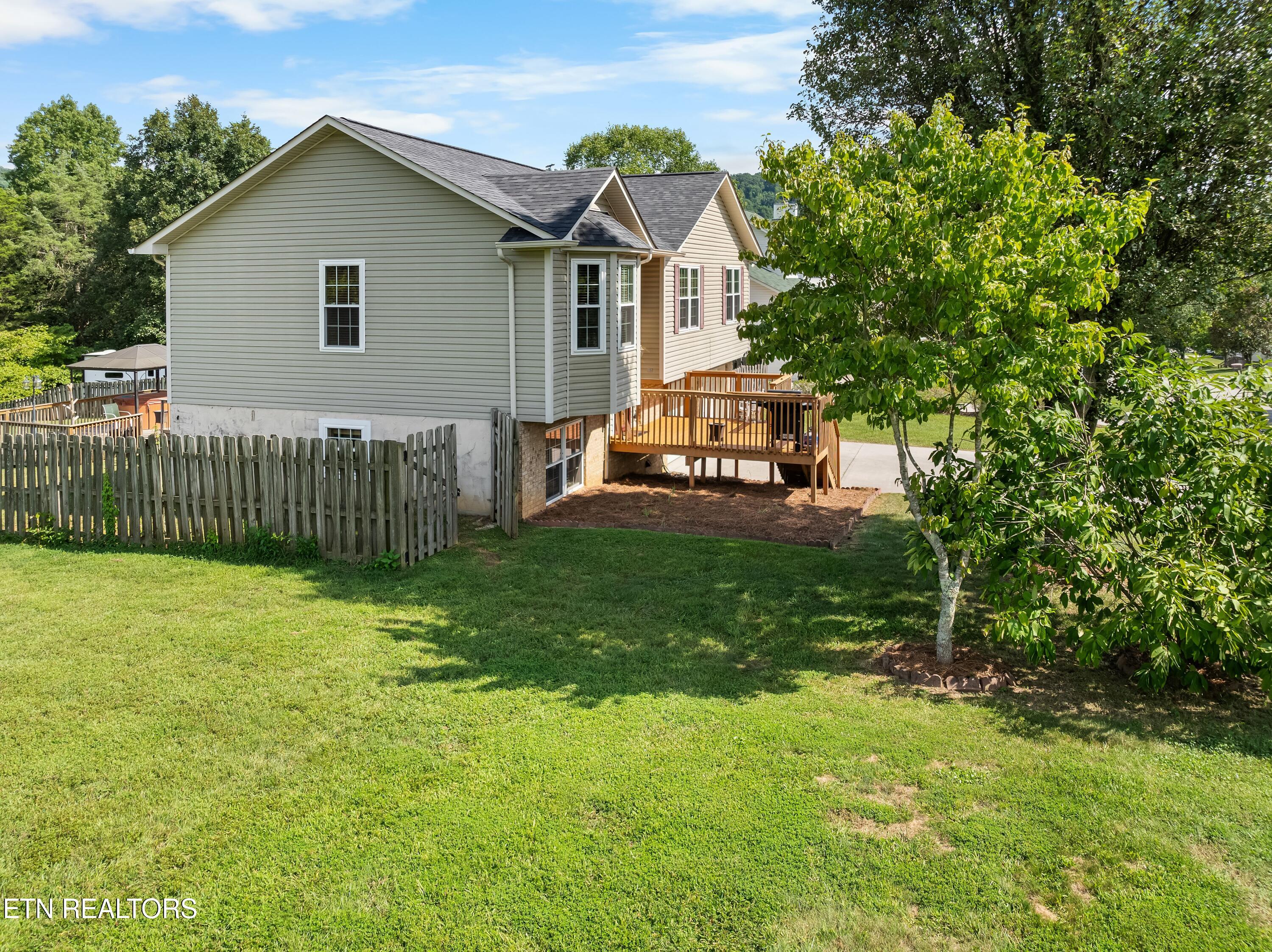 6844 Rambling Brooks Lane Knoxville TN 37918