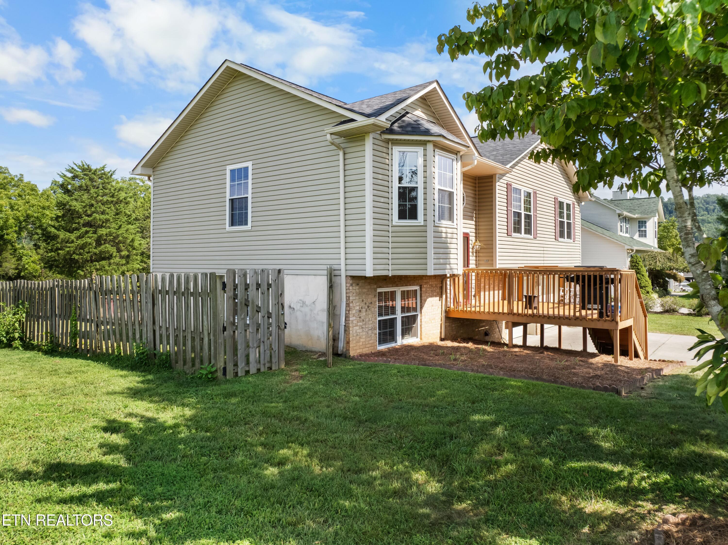 6844 Rambling Brooks Lane Knoxville TN 37918