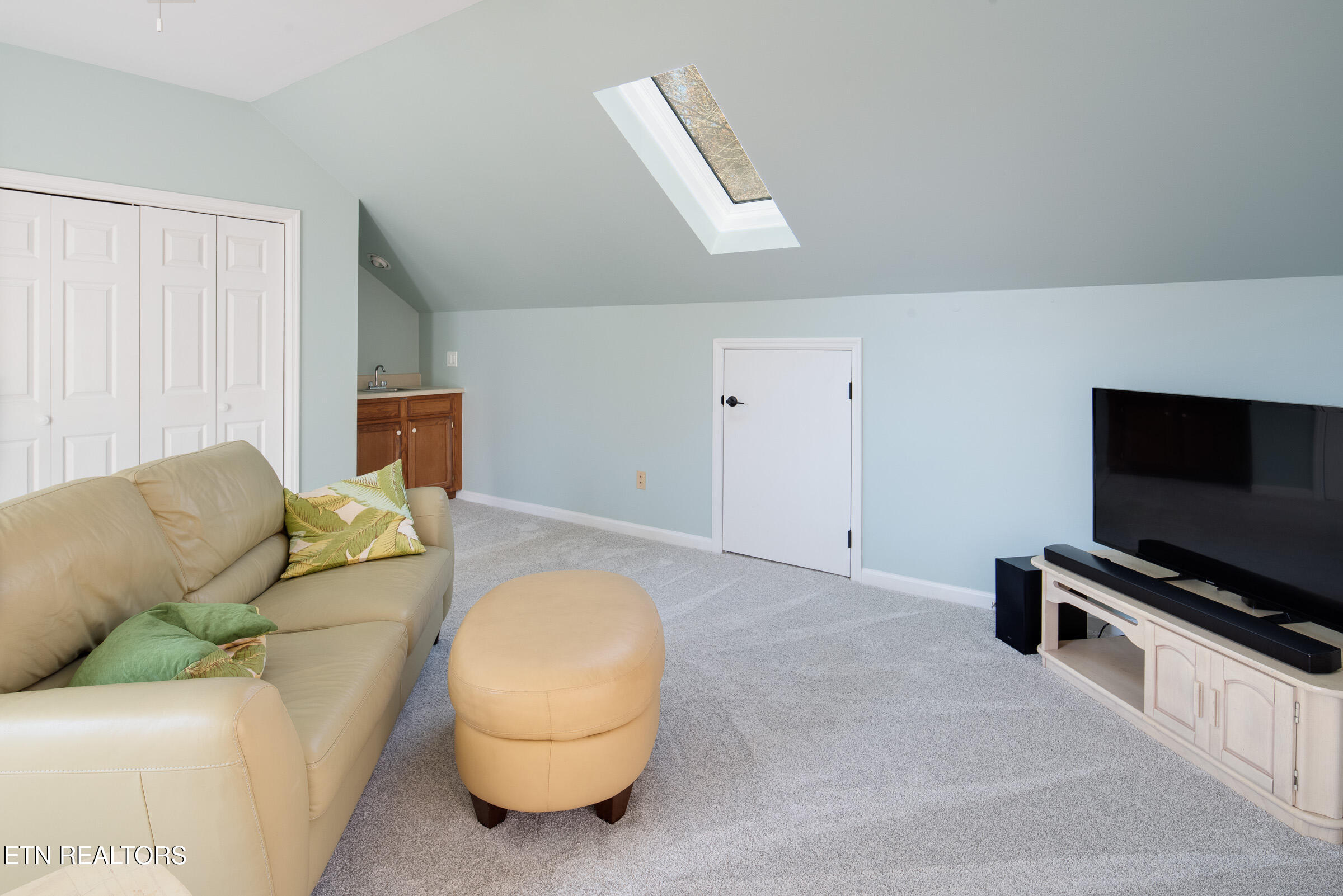 8705 Raindrop Road Knoxville TN 37923