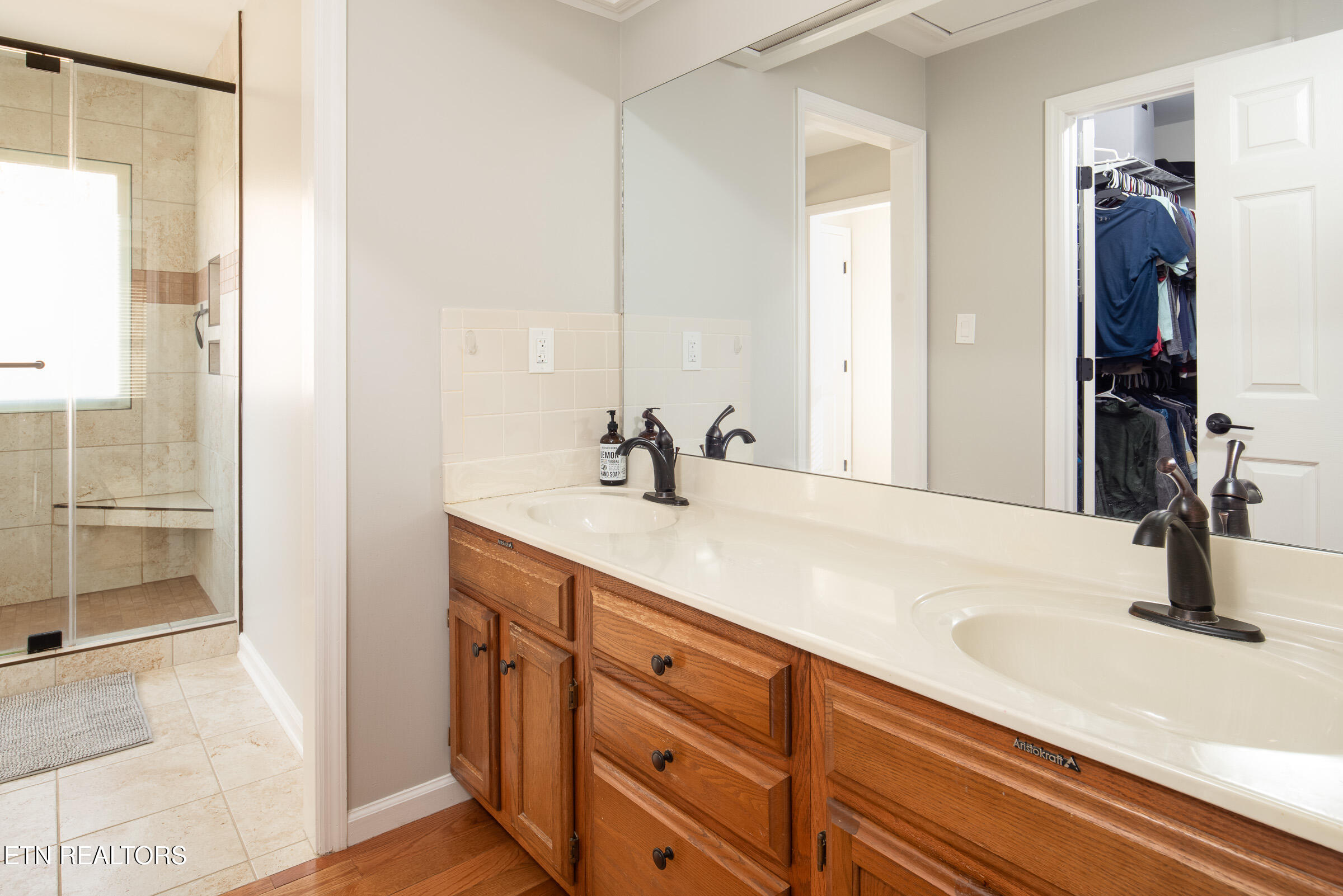 8705 Raindrop Road Knoxville TN 37923