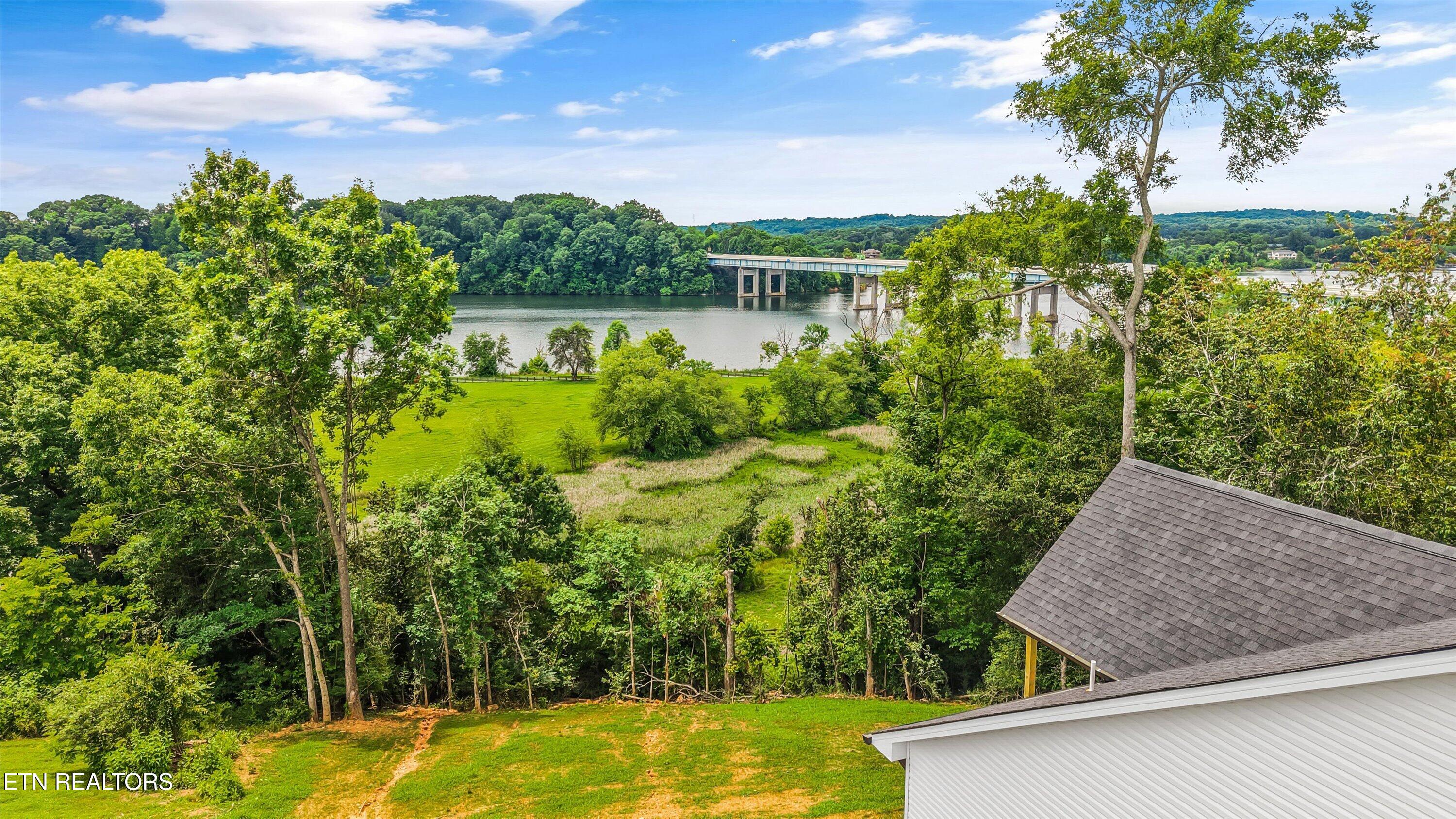 456 Fore Drive Loudon TN 37774