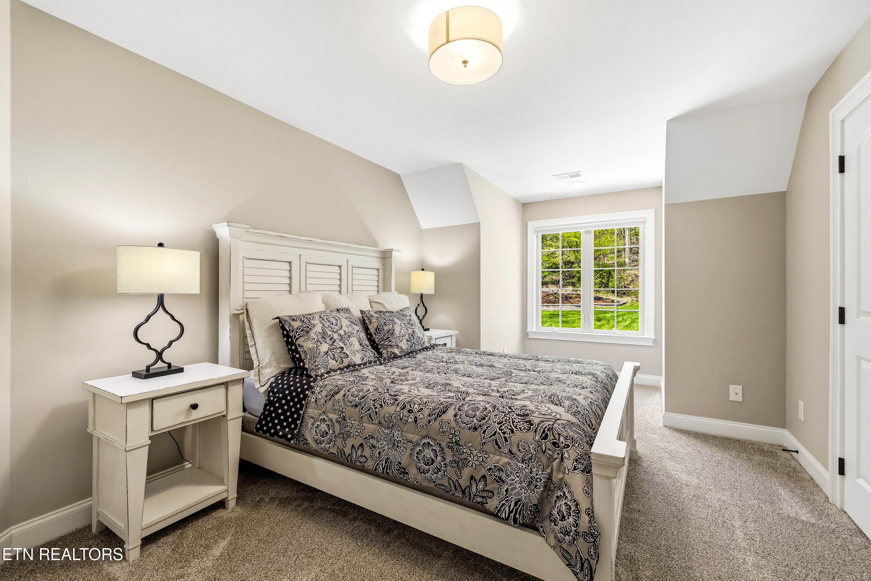 134 Mockingbird Hill Lane Powell TN 37849