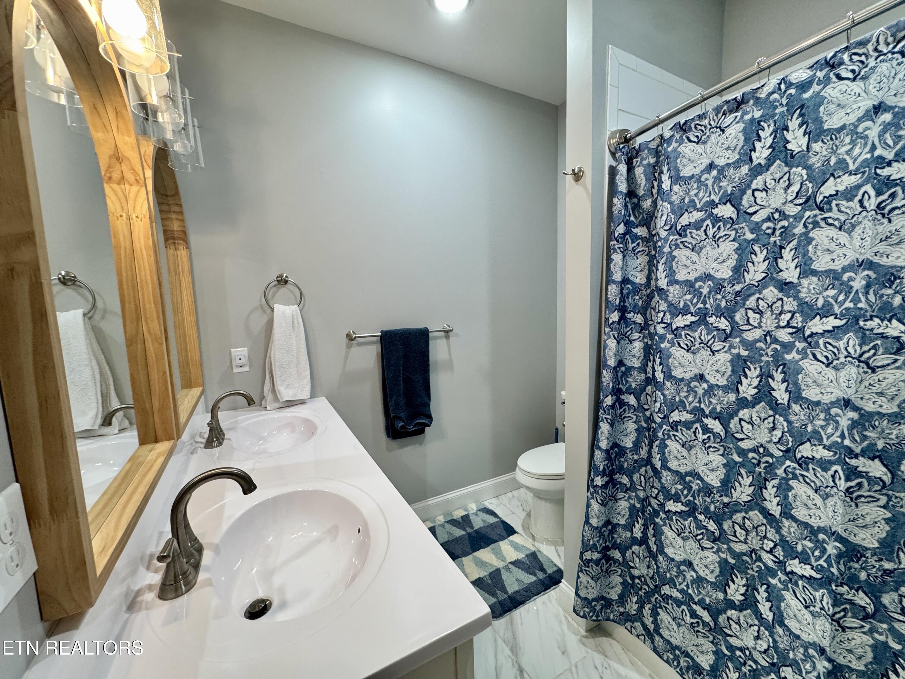 1366 Hidden Valley Drive Livingston TN 38570