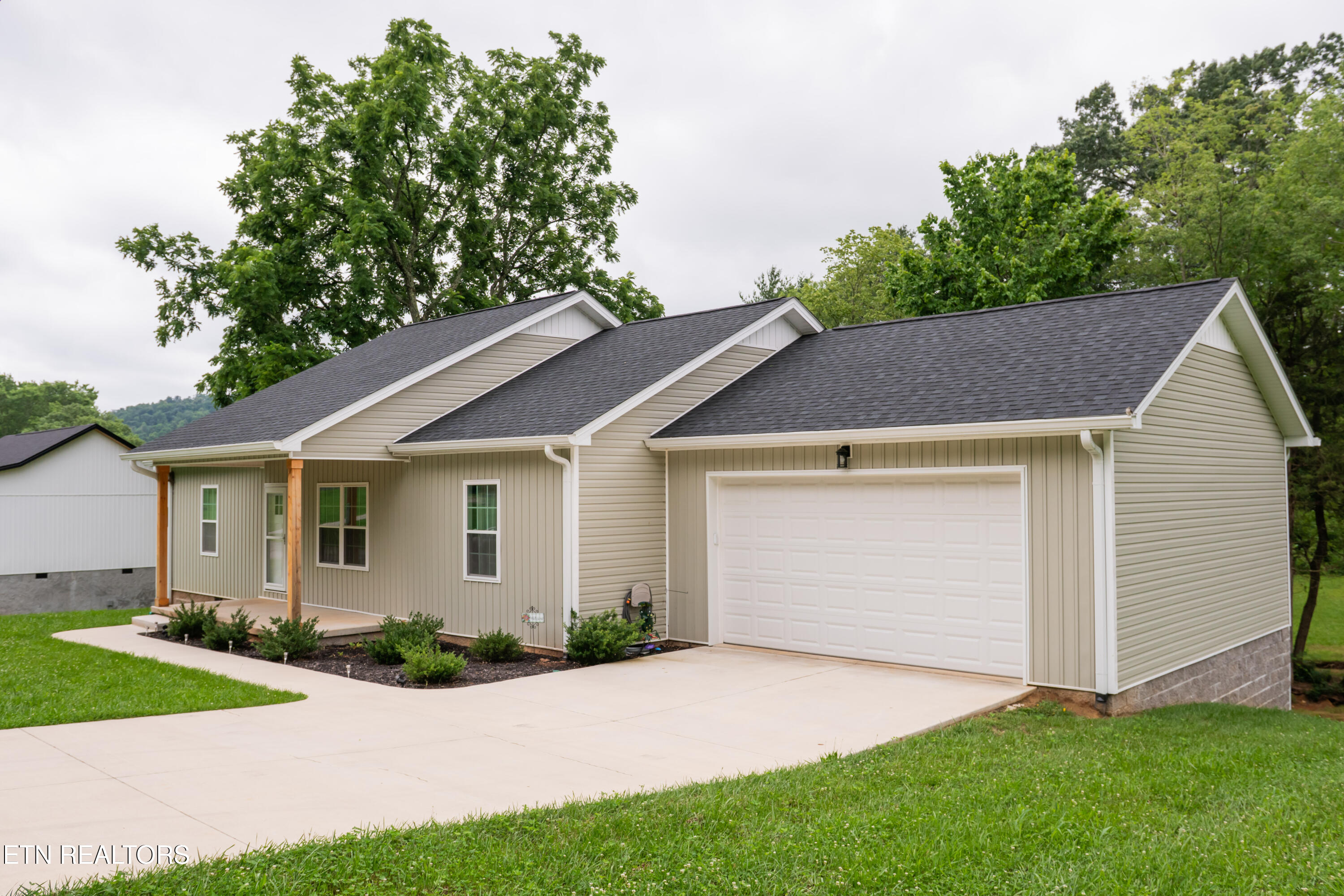 1366 Hidden Valley Drive Livingston TN 38570
