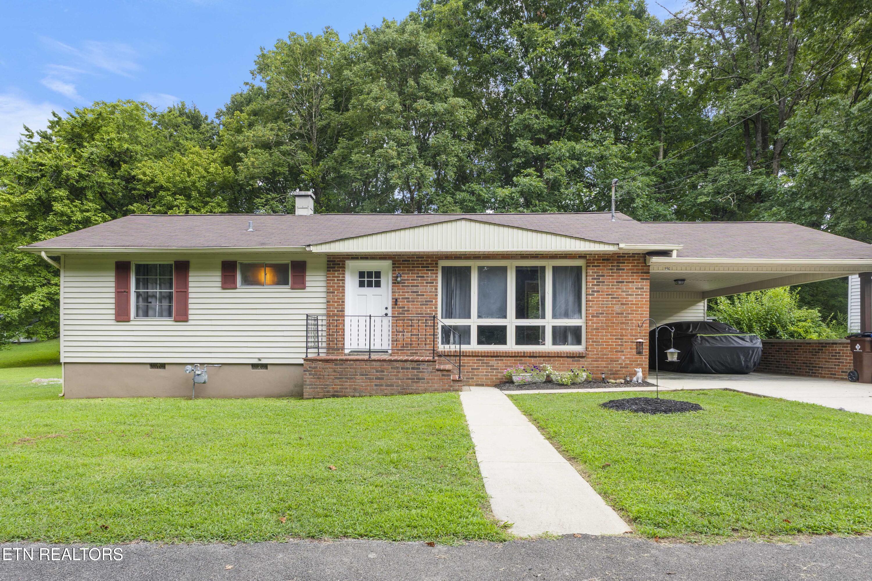 126 Atlanta Oak Ridge TN 37830