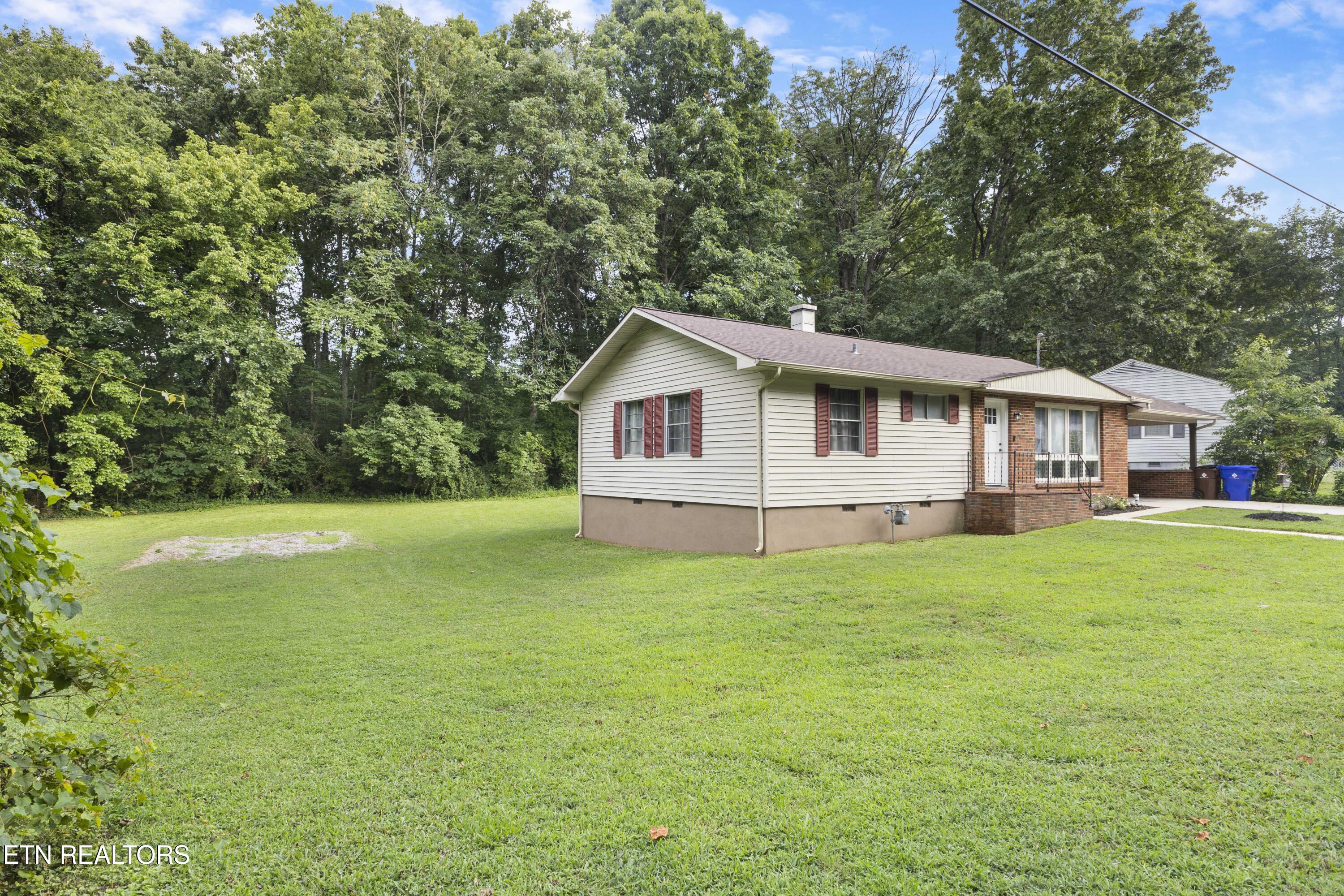 126 Atlanta Oak Ridge TN 37830