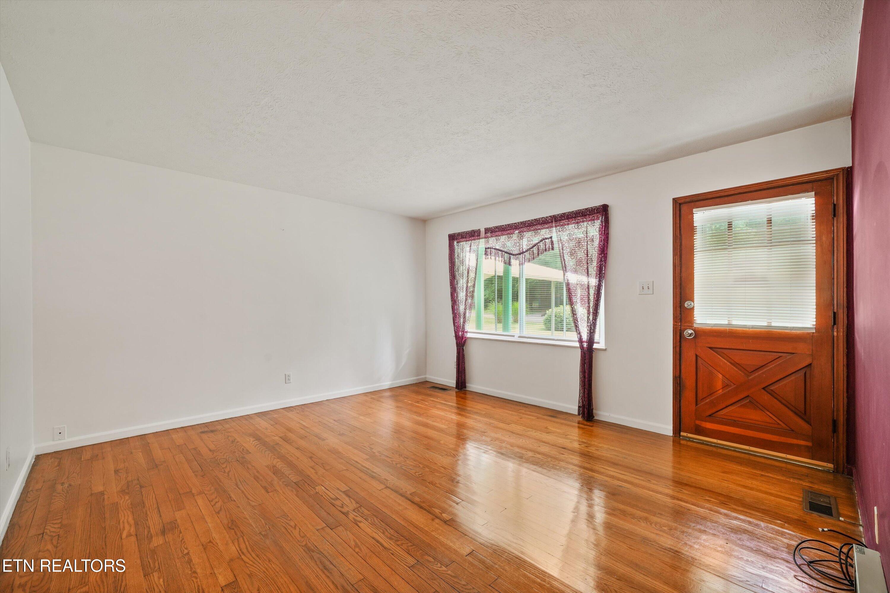 453 Oliver Drive Oliver Springs TN 37840