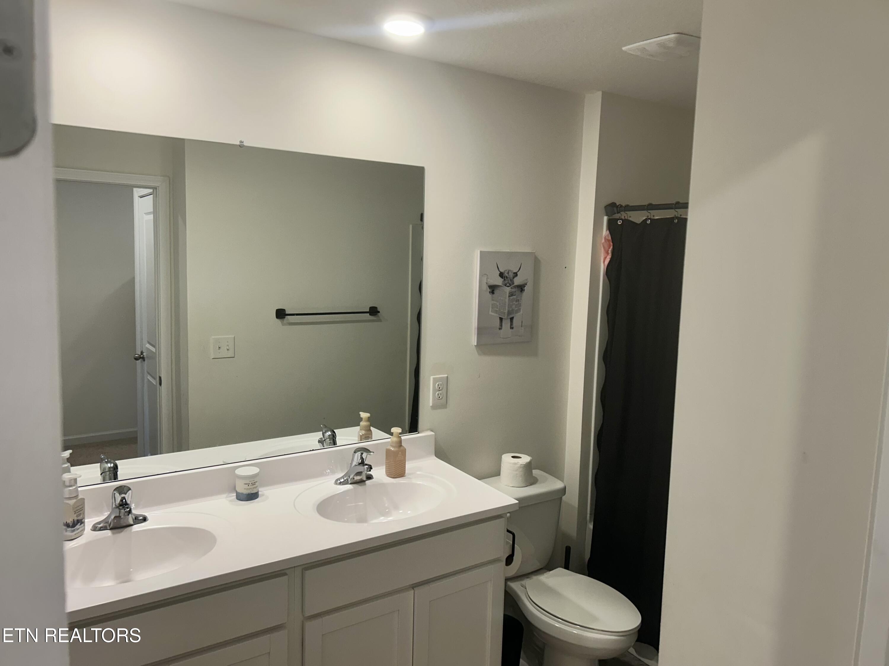 210 Ambernic Way Sweetwater TN 37874