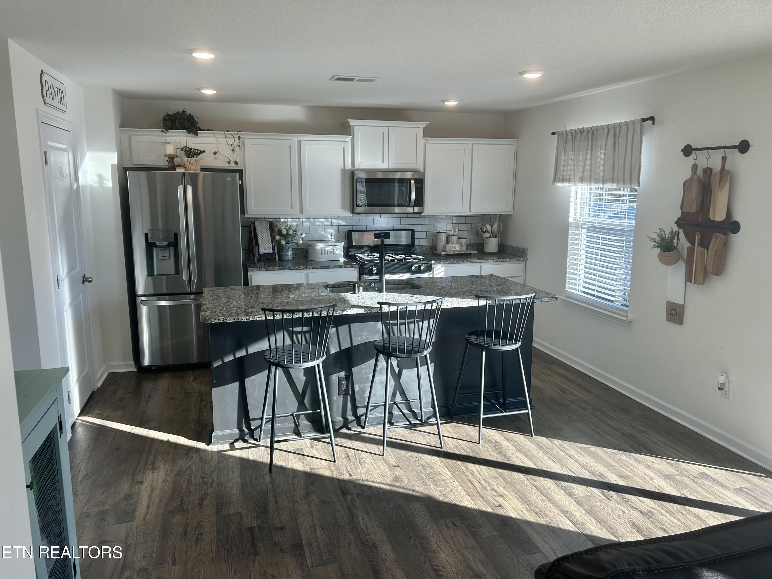 210 Ambernic Way Sweetwater TN 37874