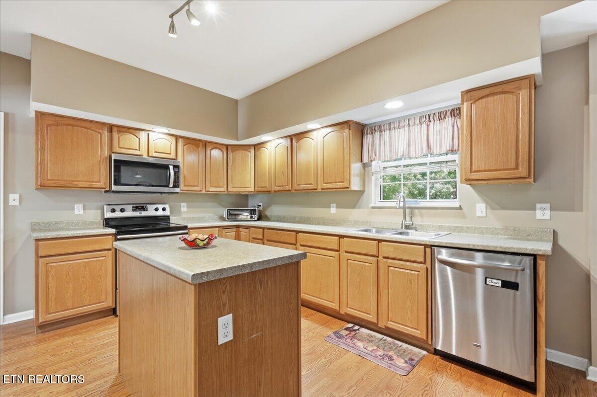 1833 Southcliff Drive Maryville TN 37803