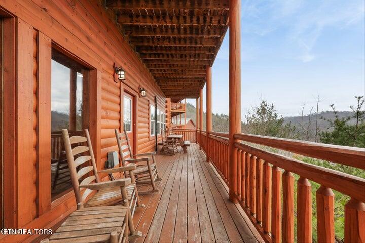 2313 Boulder Way Sevierville TN 37862