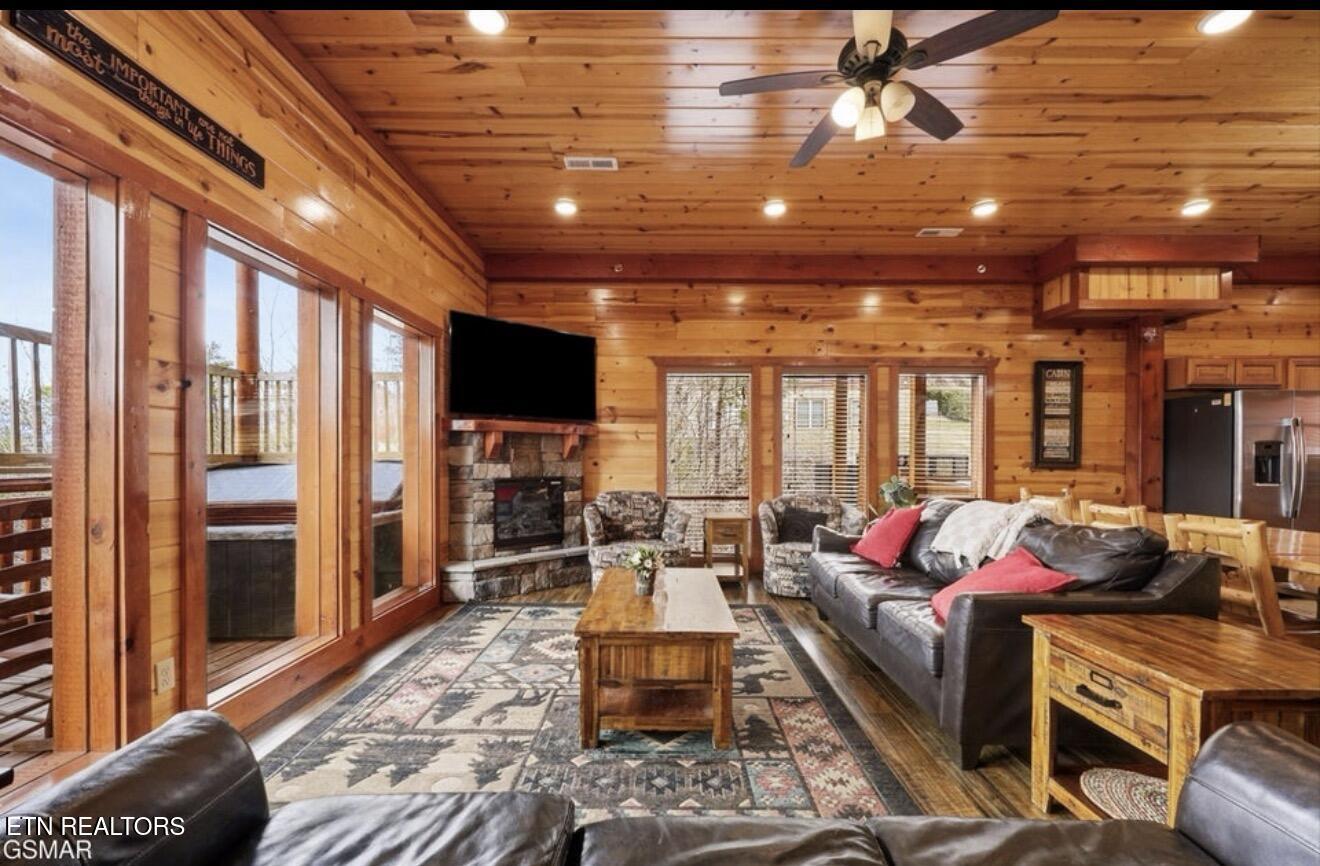 2313 Boulder Way Sevierville TN 37862