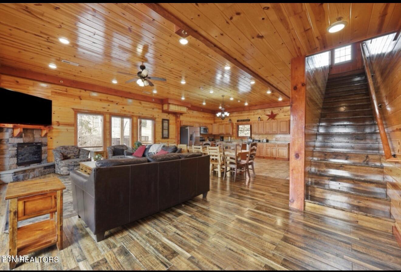 2313 Boulder Way Sevierville TN 37862