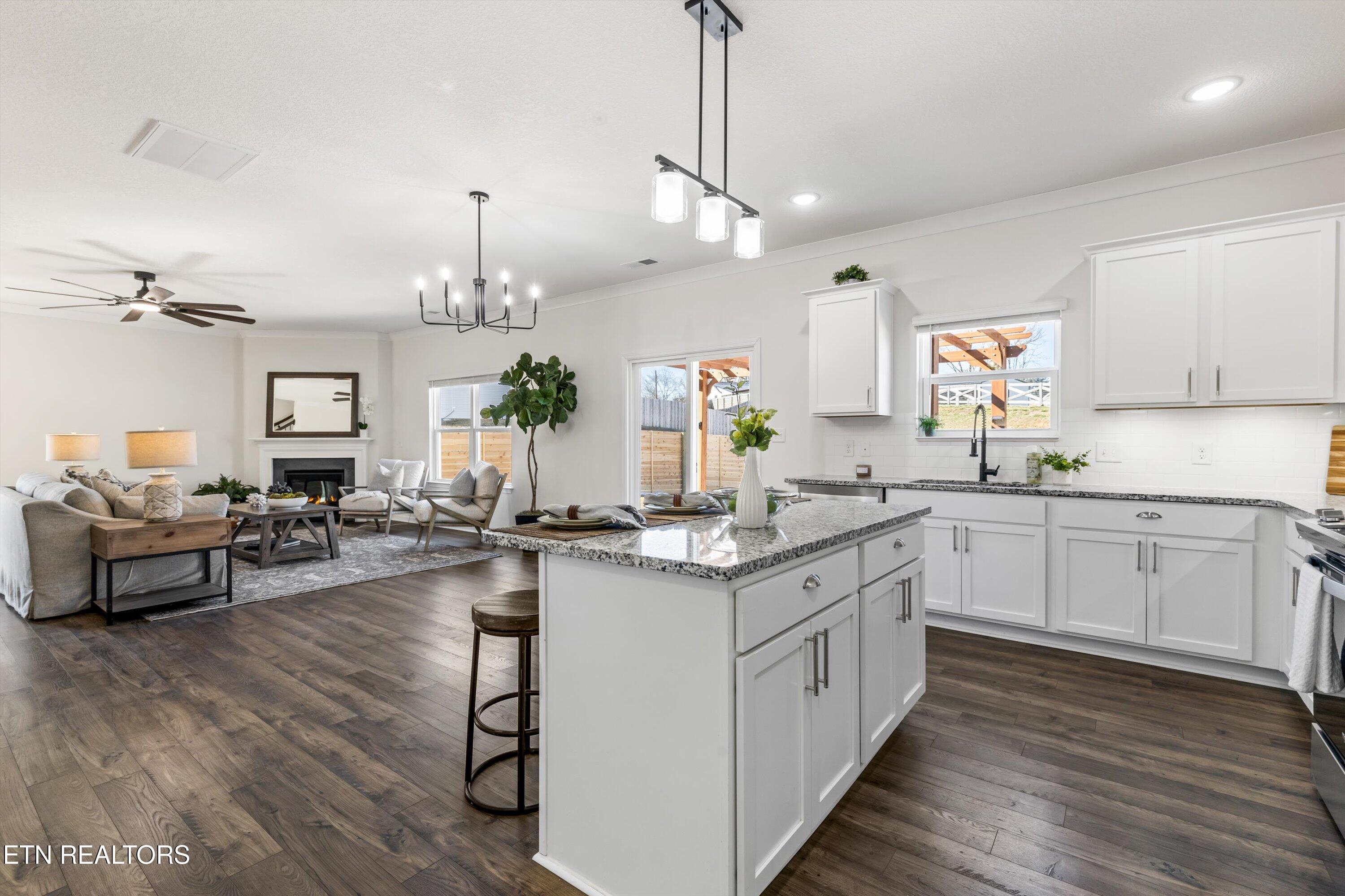128 Canton Lane Maryville TN 37803