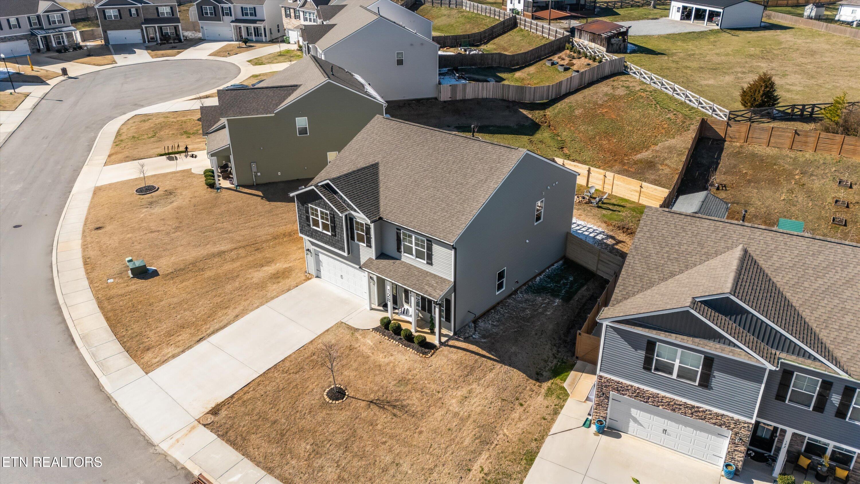 128 Canton Lane Maryville TN 37803
