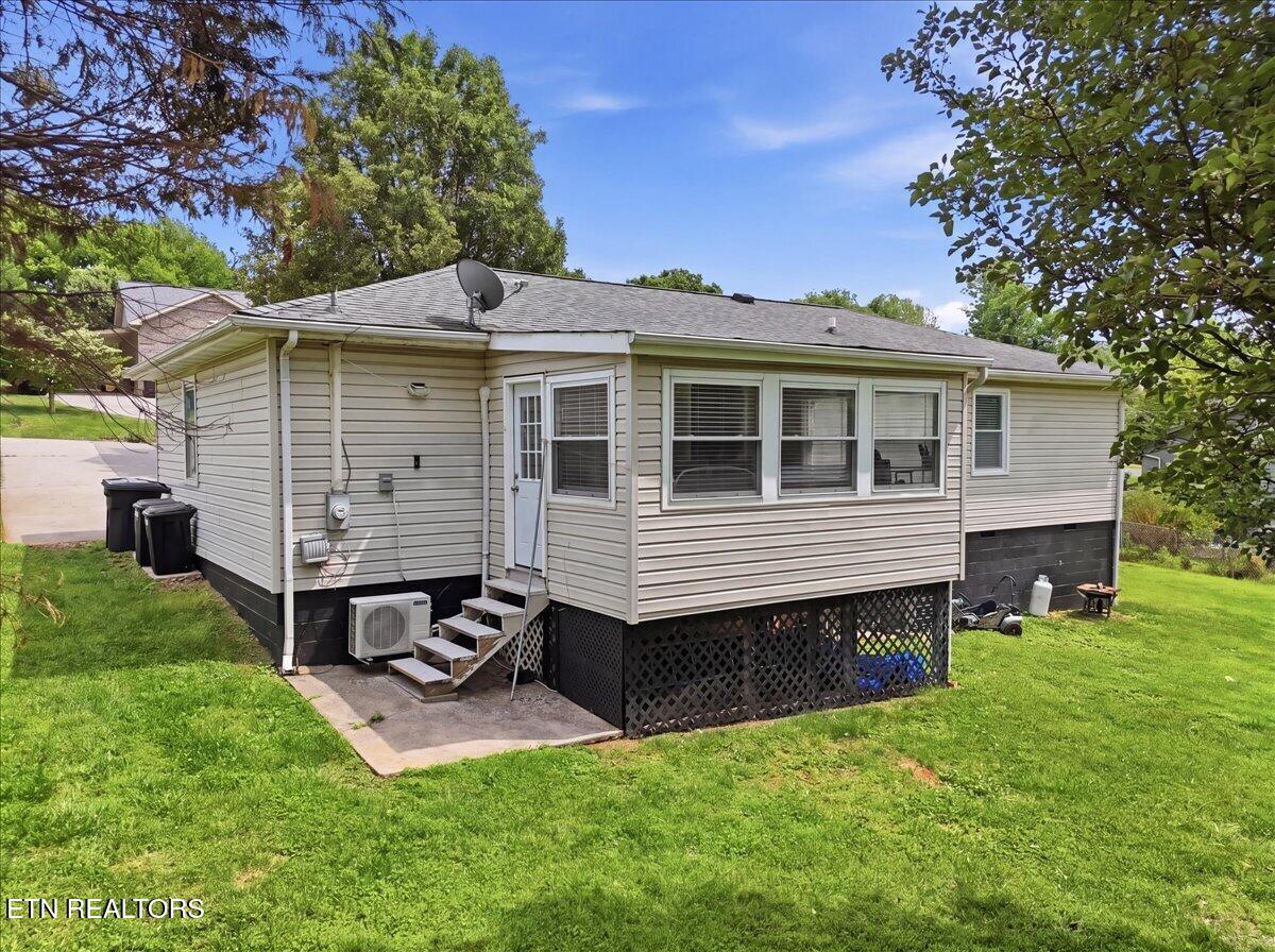 1847 Nandina Drive Maryville TN 37801