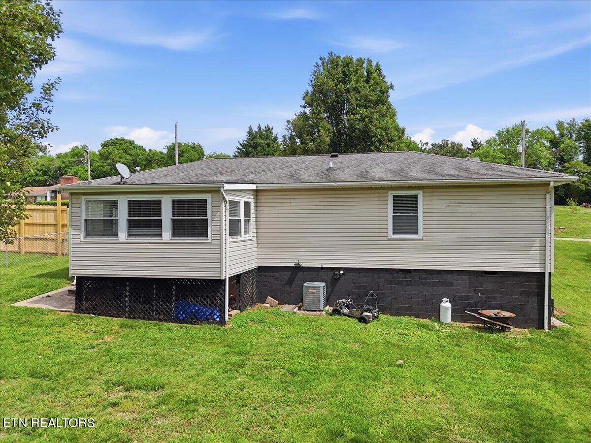 1847 Nandina Drive Maryville TN 37801