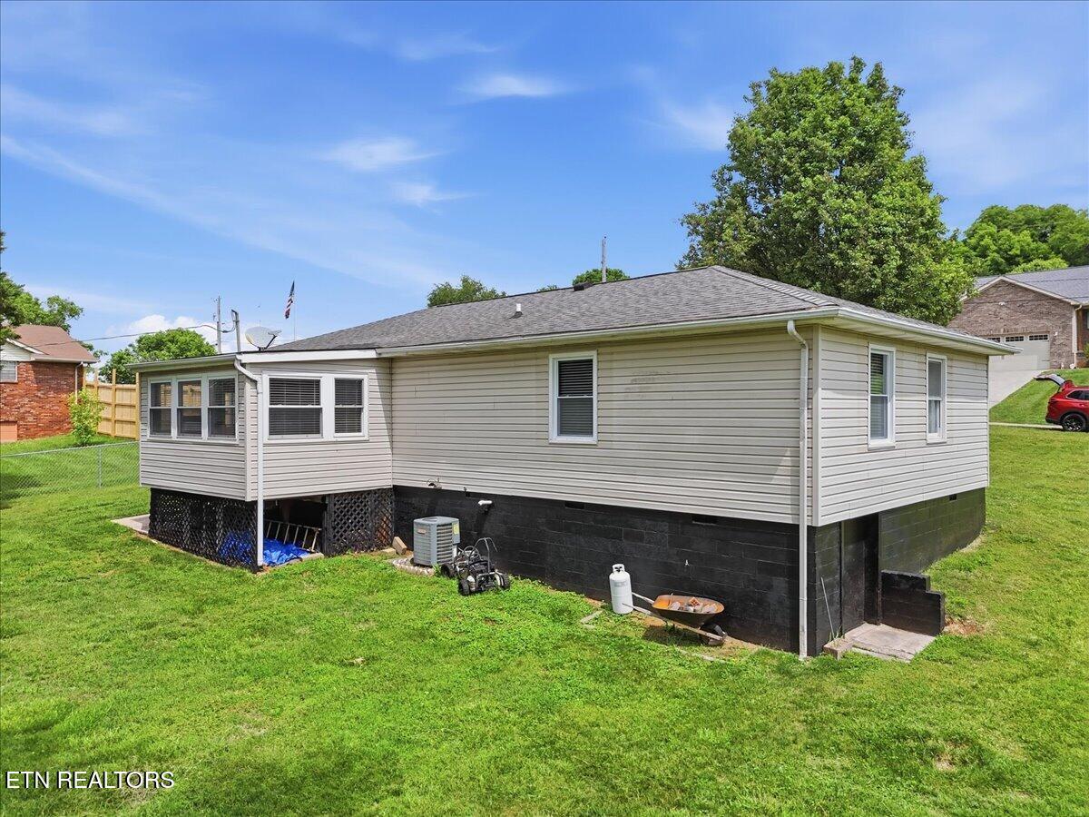 1847 Nandina Drive Maryville TN 37801