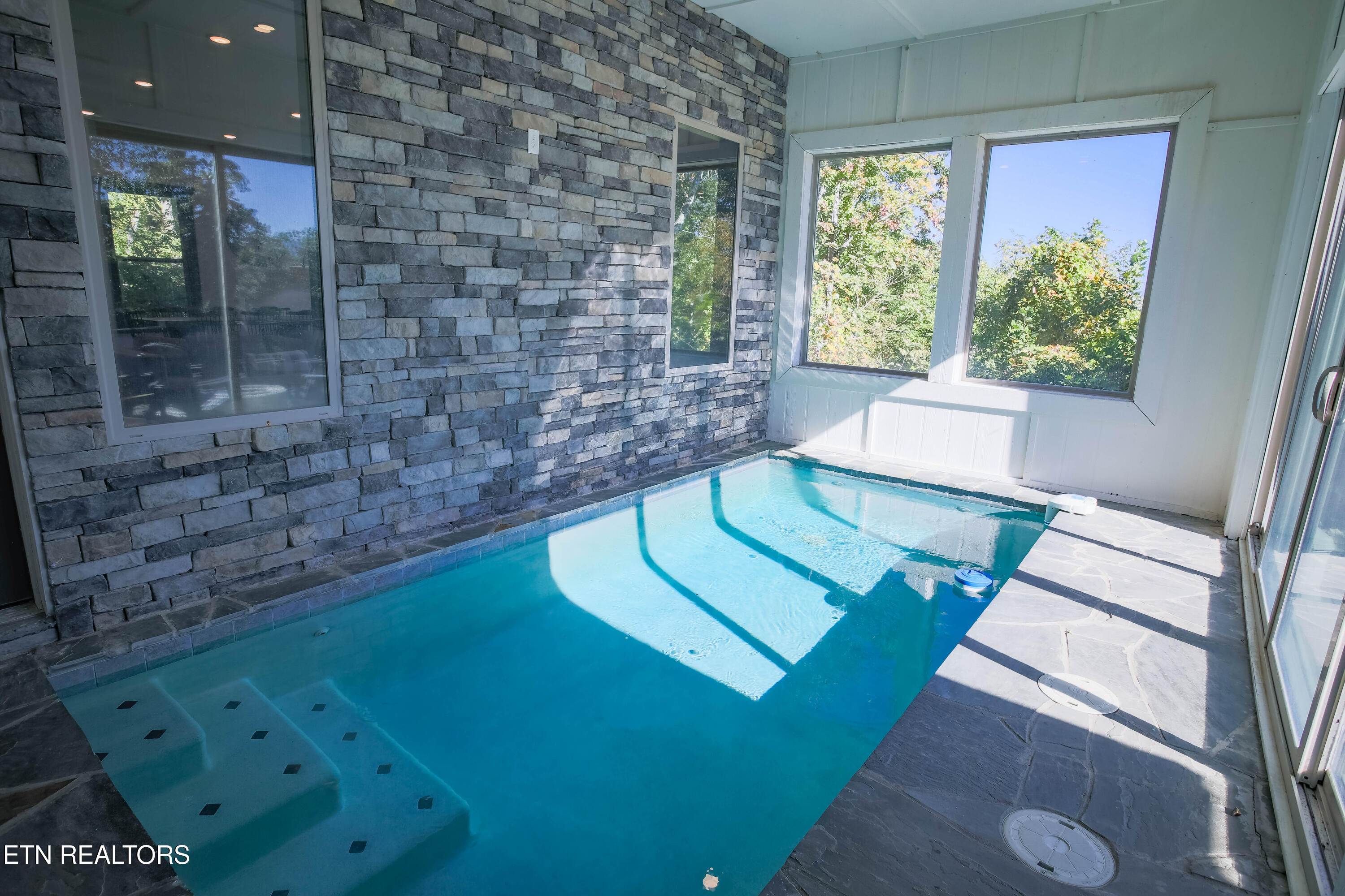 869 Chestnut Drive Gatlinburg TN 37738