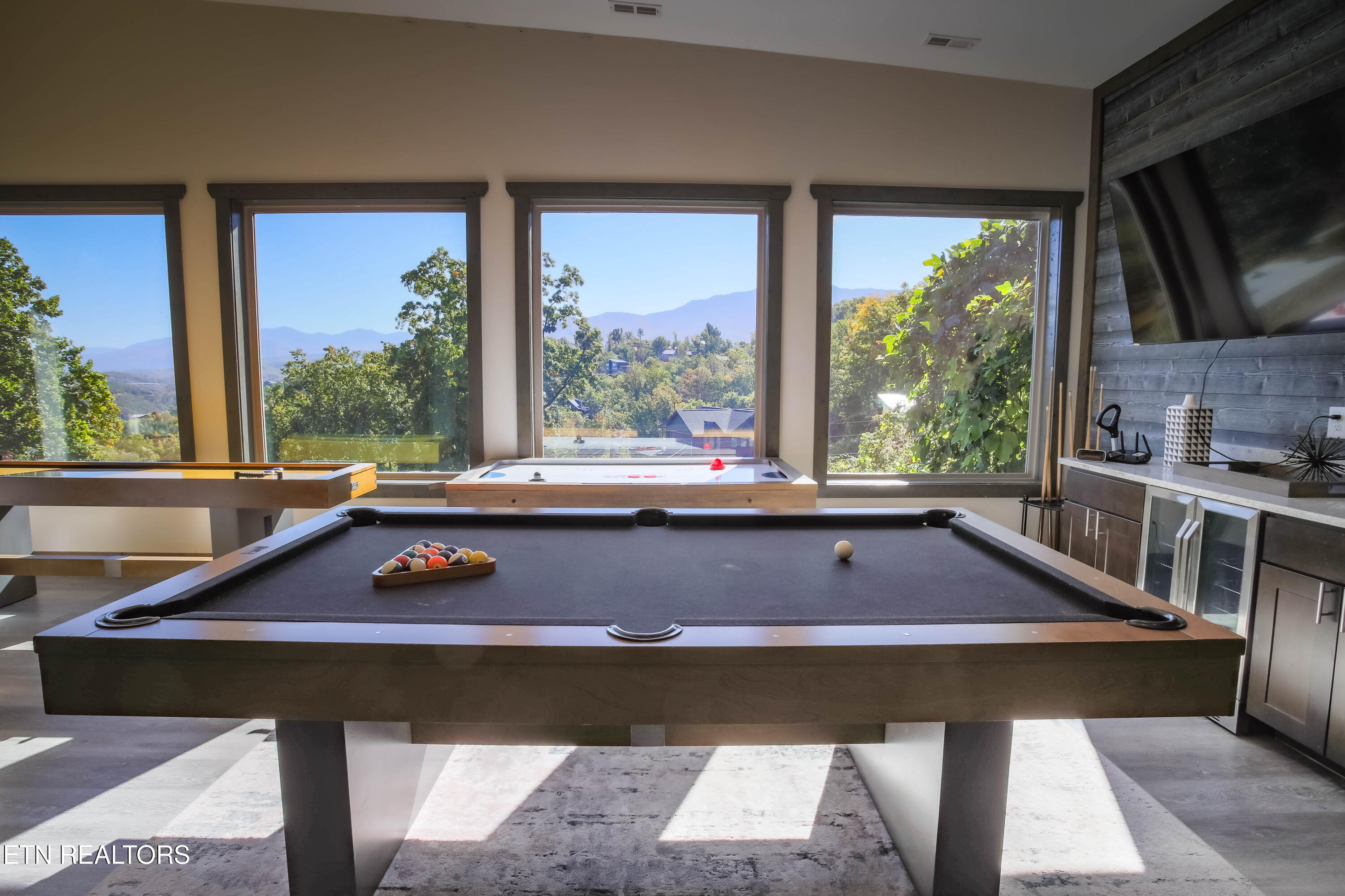 869 Chestnut Drive Gatlinburg TN 37738