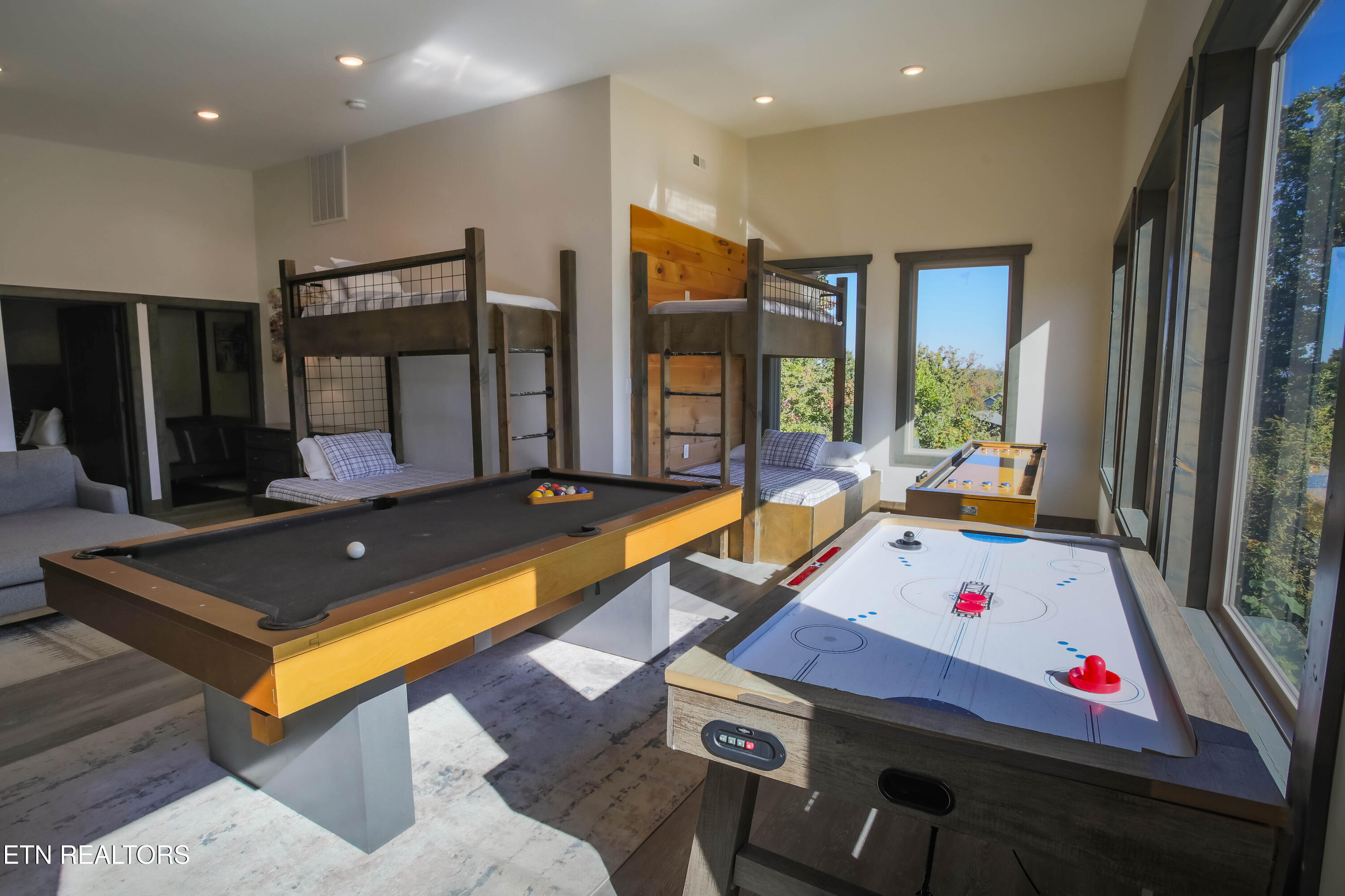 869 Chestnut Drive Gatlinburg TN 37738