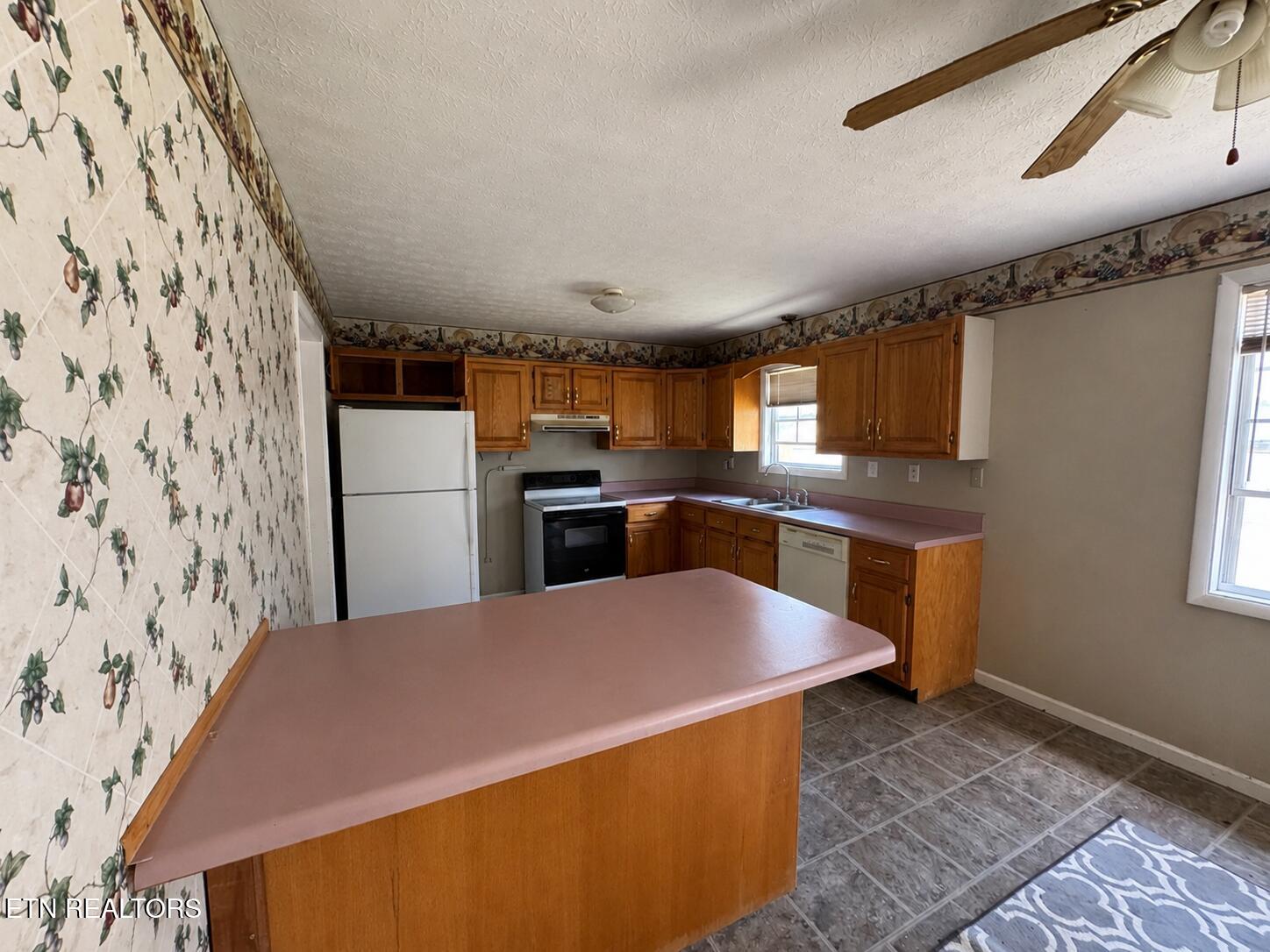 119 Cherokee Circle Madisonville TN 37354